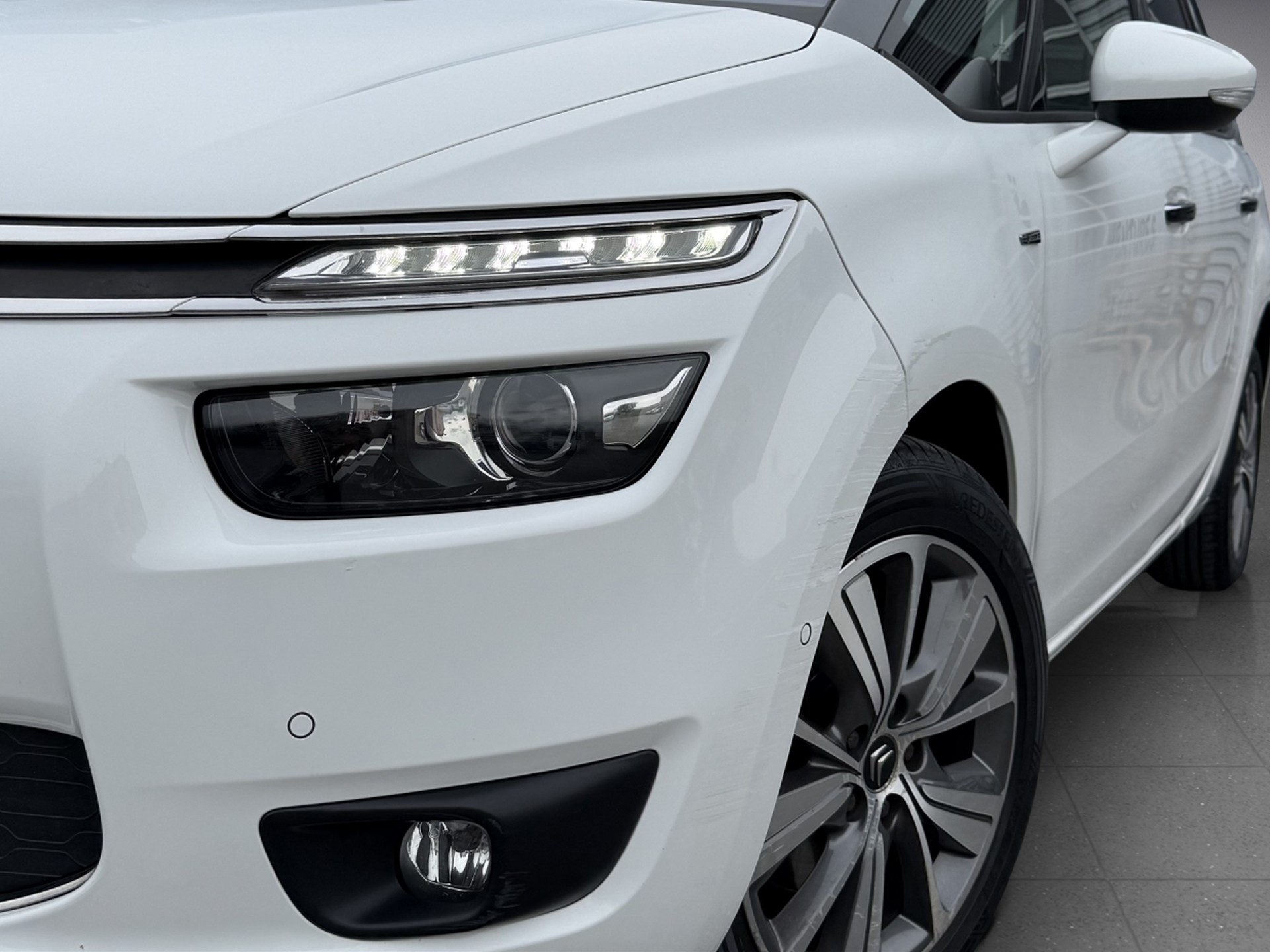 CITROEN Grand C4 Picasso 2.0 BlueHDi Exclusive Automatic-image-1