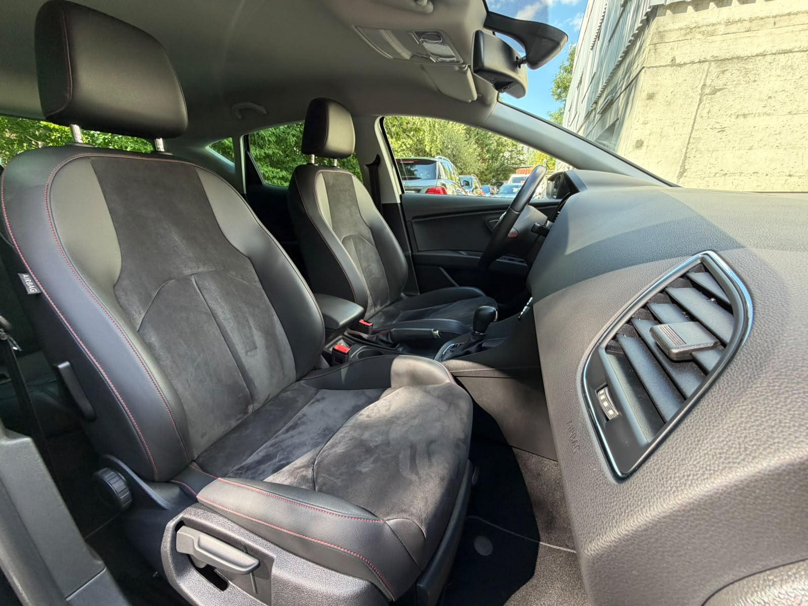 SEAT Leon 1.4 TSI FR DSG-image-16