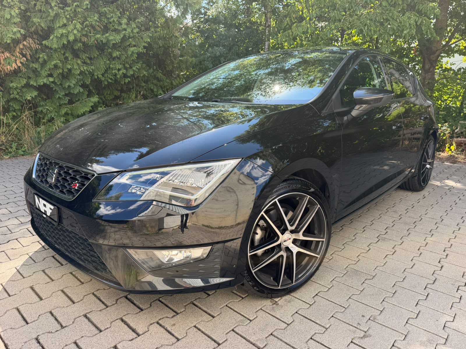 SEAT Leon 1.4 TSI FR DSG-image-0