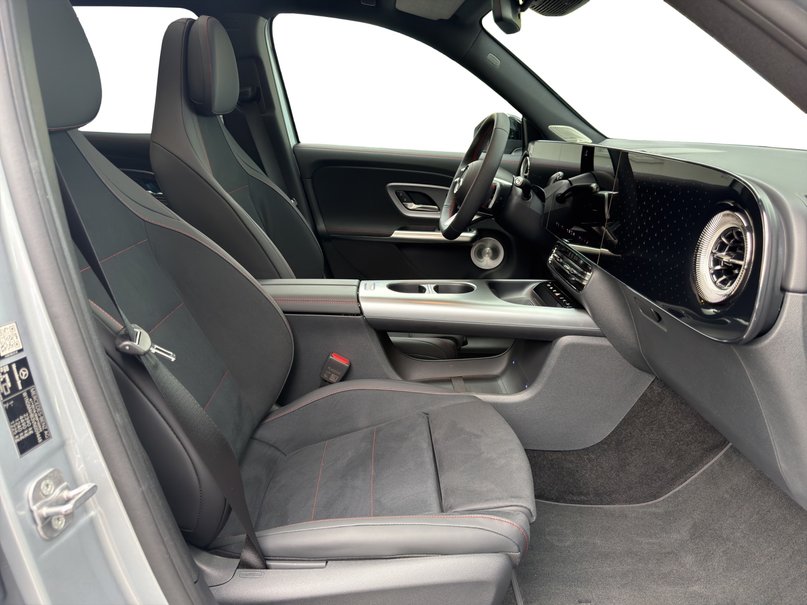 MERCEDES-BENZ GLB 220 4Matic 8G-Tronic-image-12