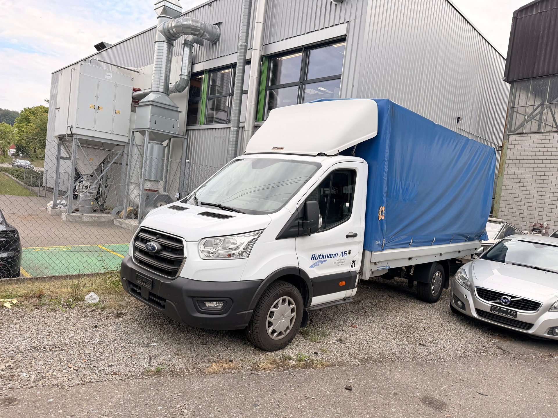 FORD Transit 350 L4 Trend 2.0 TDCi 170 FWD-image-1