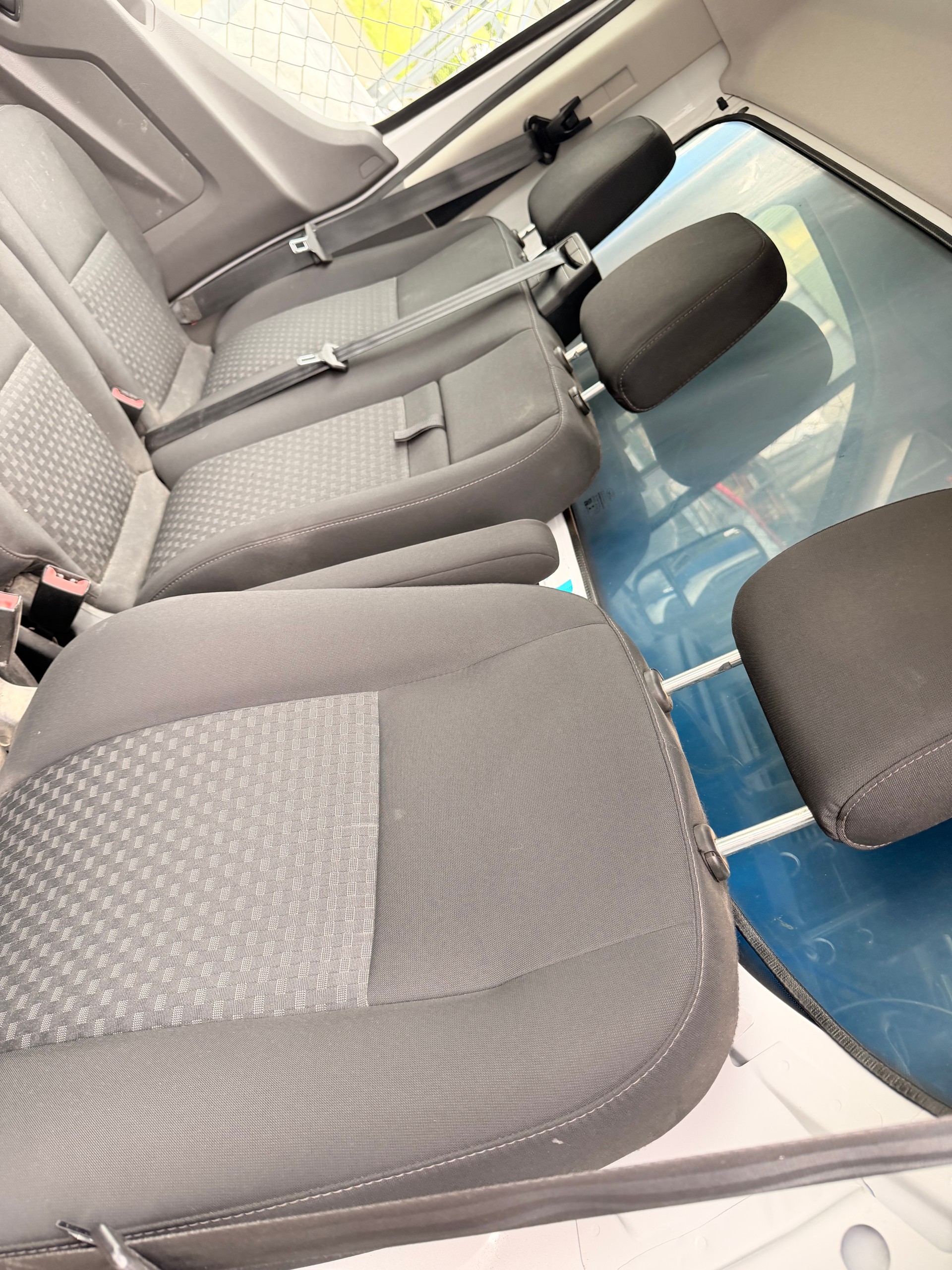 FORD Transit 350 L4 Trend 2.0 TDCi 170 FWD-image-6
