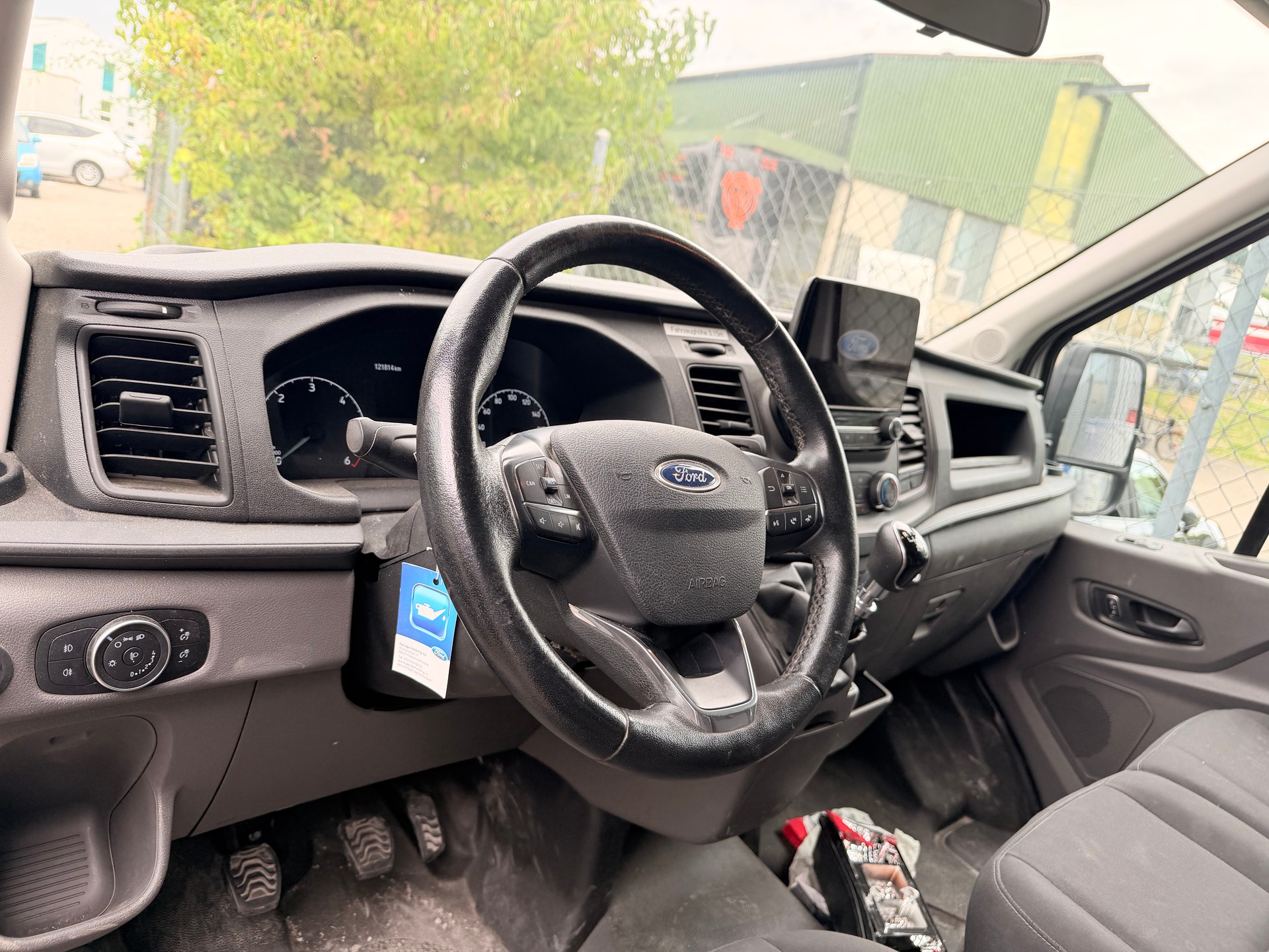 FORD Transit 350 L4 Trend 2.0 TDCi 170 FWD-image-2
