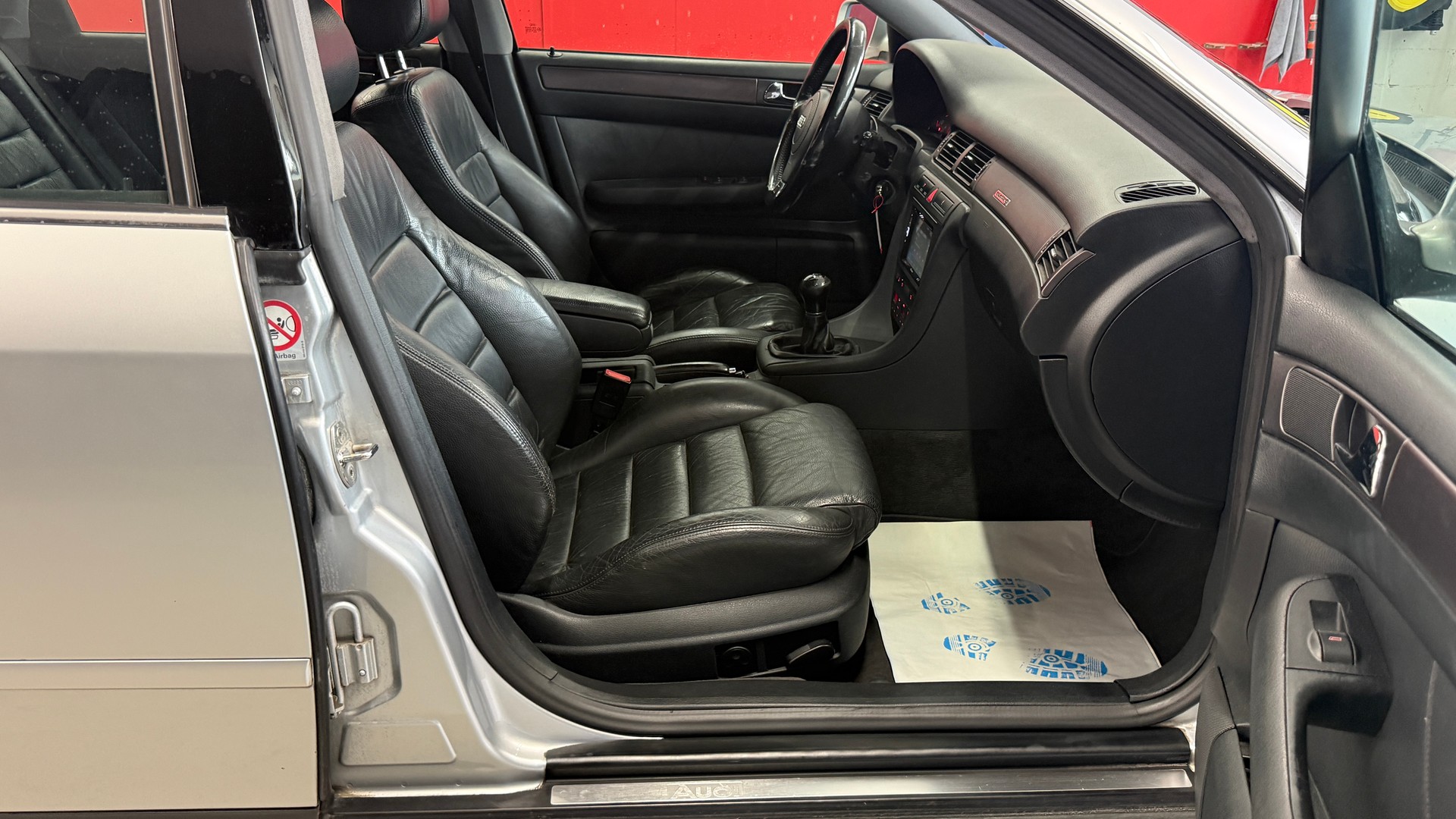 AUDI A6 Avant 2.7 T quattro Advance, CH Fahrzeug, Servicgepflegt, ab MFK, alle eingetragen, DAB Radio, BT, Tel,. u.v.m-image-11