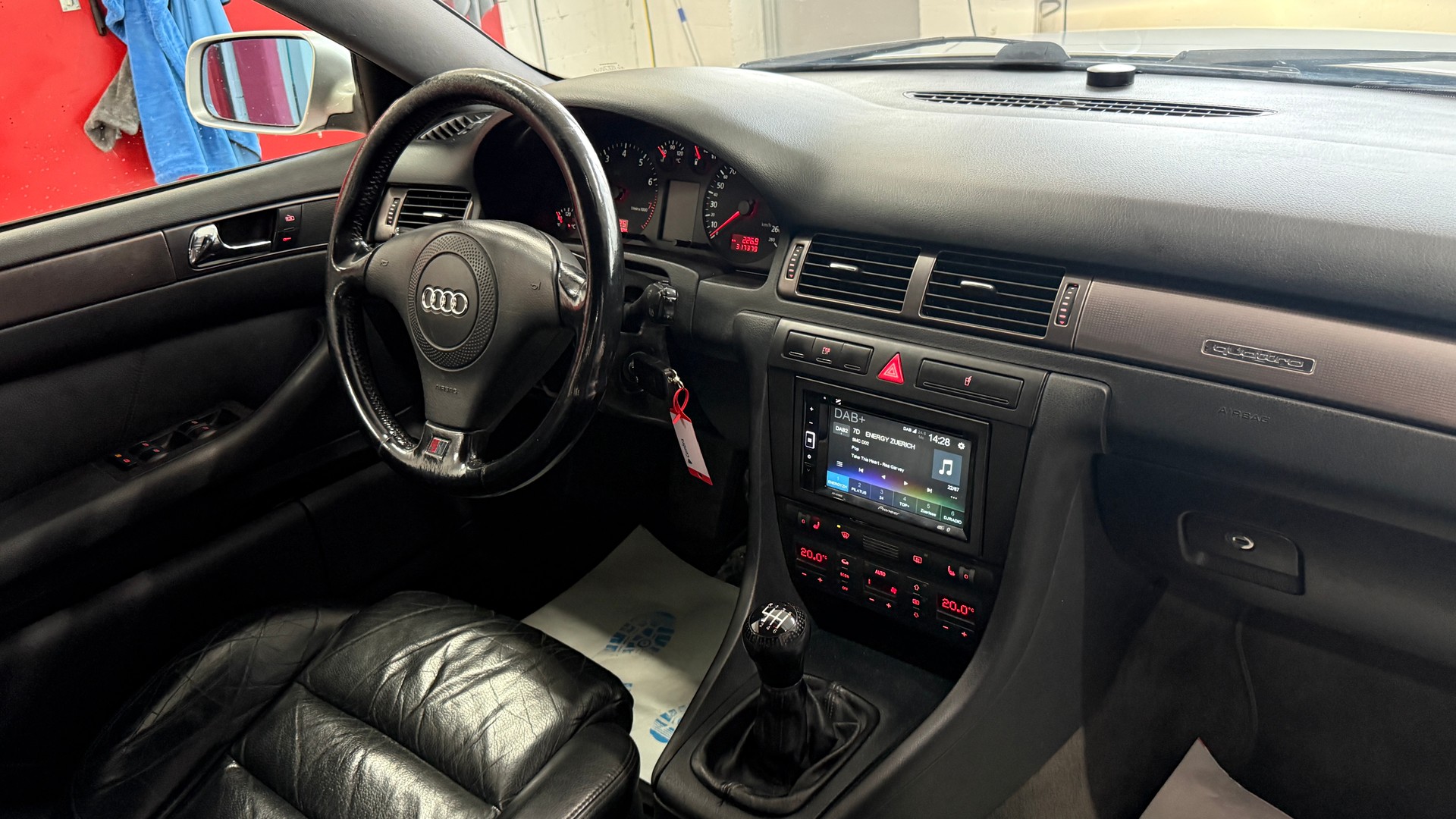 AUDI A6 Avant 2.7 T quattro Advance, CH Fahrzeug, Servicgepflegt, ab MFK, alle eingetragen, DAB Radio, BT, Tel,. u.v.m-image-13