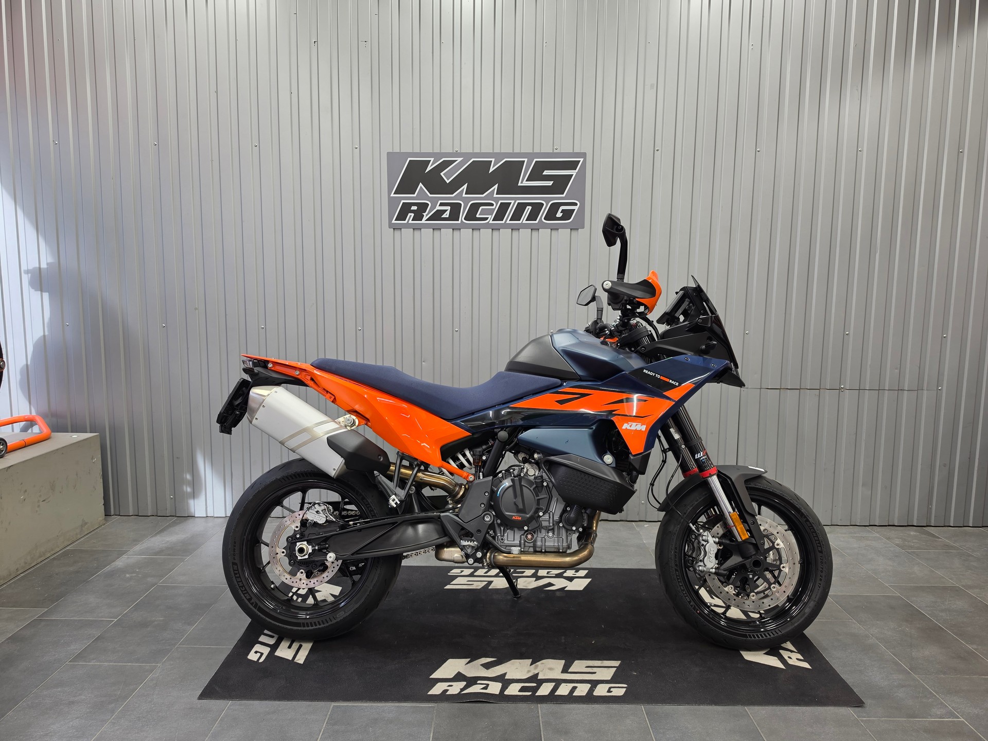 KTM 890 SMT