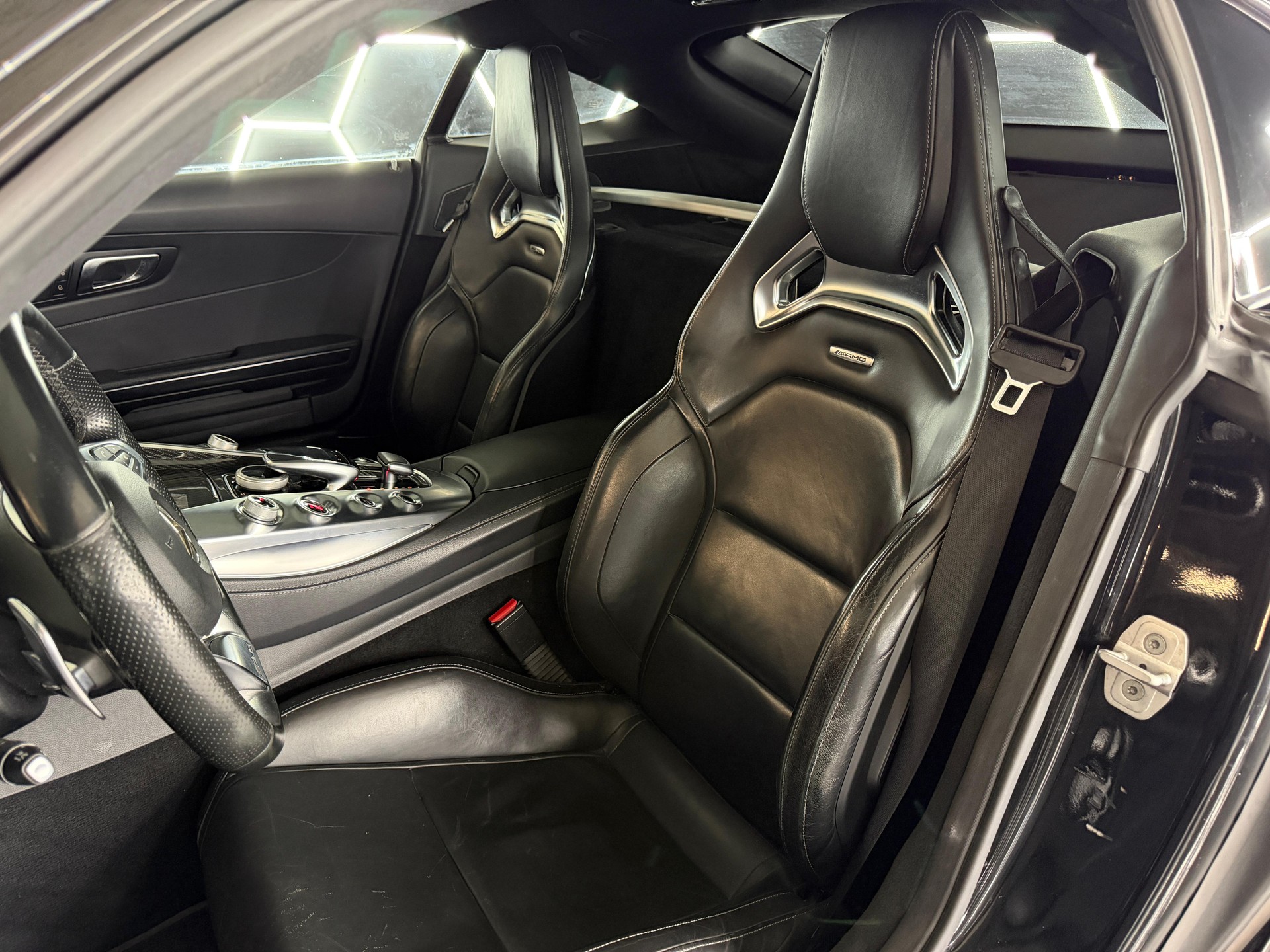 MERCEDES-BENZ AMG GT Speedshift DCT-image-15