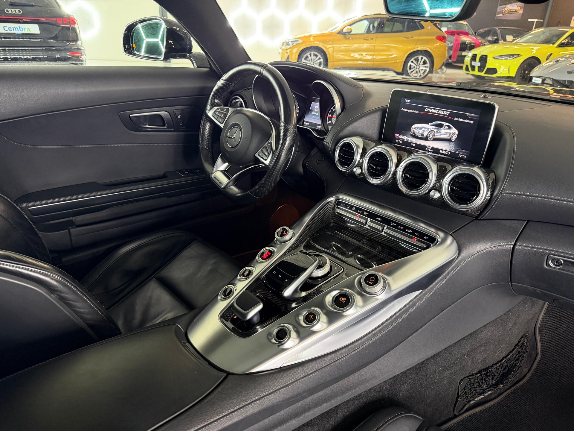 MERCEDES-BENZ AMG GT Speedshift DCT-image-23
