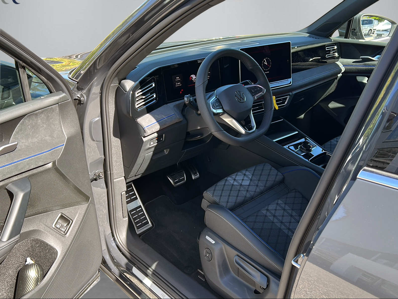 VW Tiguan 1.5 TSI evo2 eHybrid R-Line DSG-image-9