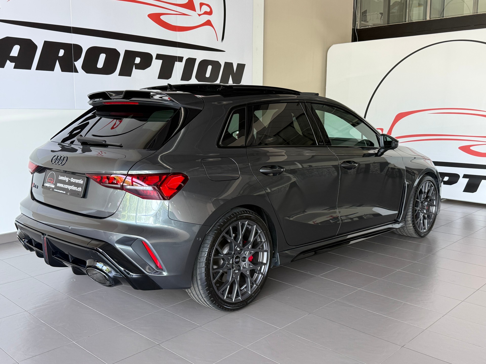 AUDI RS3 Sportback 2.5 TSI quattro S-tronic-image-7