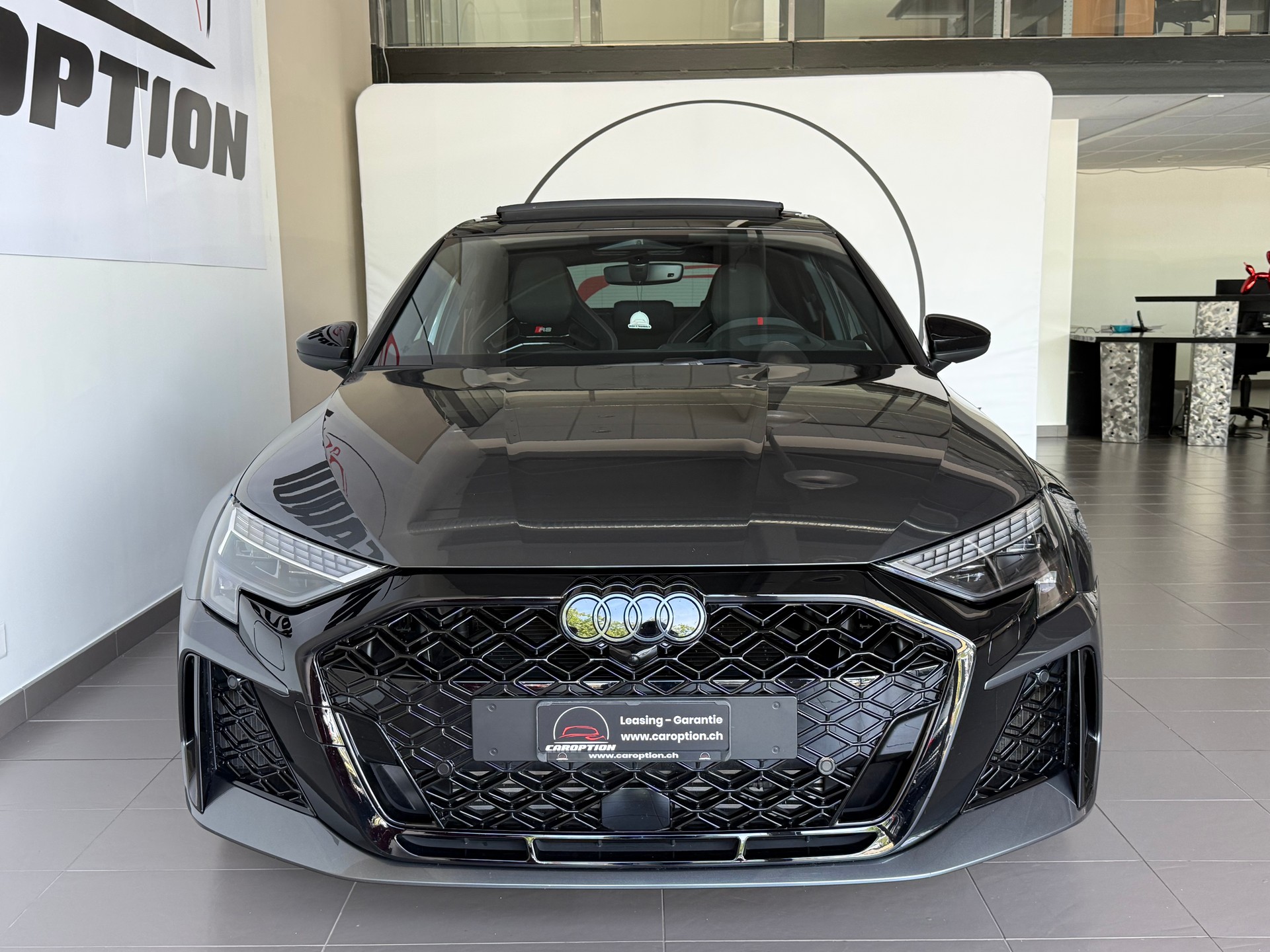 AUDI RS3 Sportback 2.5 TSI quattro S-tronic-showroom-element-2