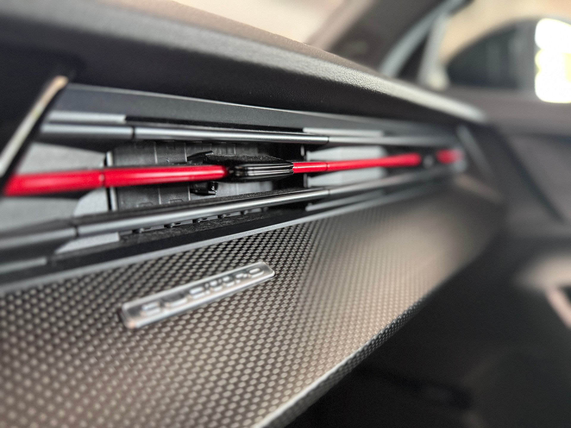 AUDI RS3 Sportback 2.5 TSI quattro S-tronic-image-16