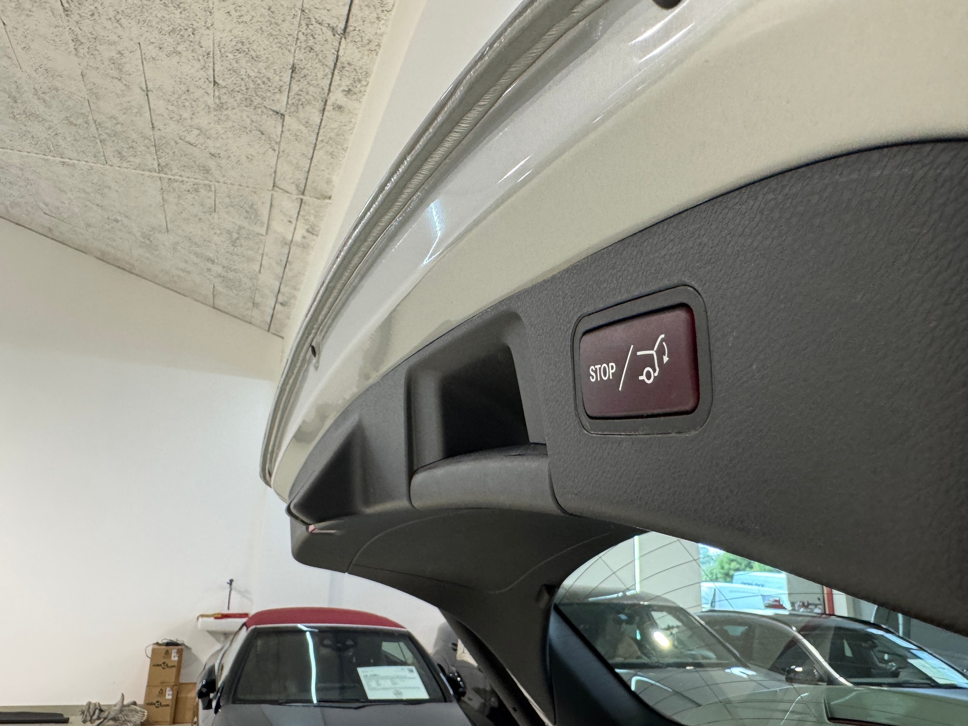 MERCEDES-BENZ GLA 250 Urban 4Matic 7G-DCT-image-10