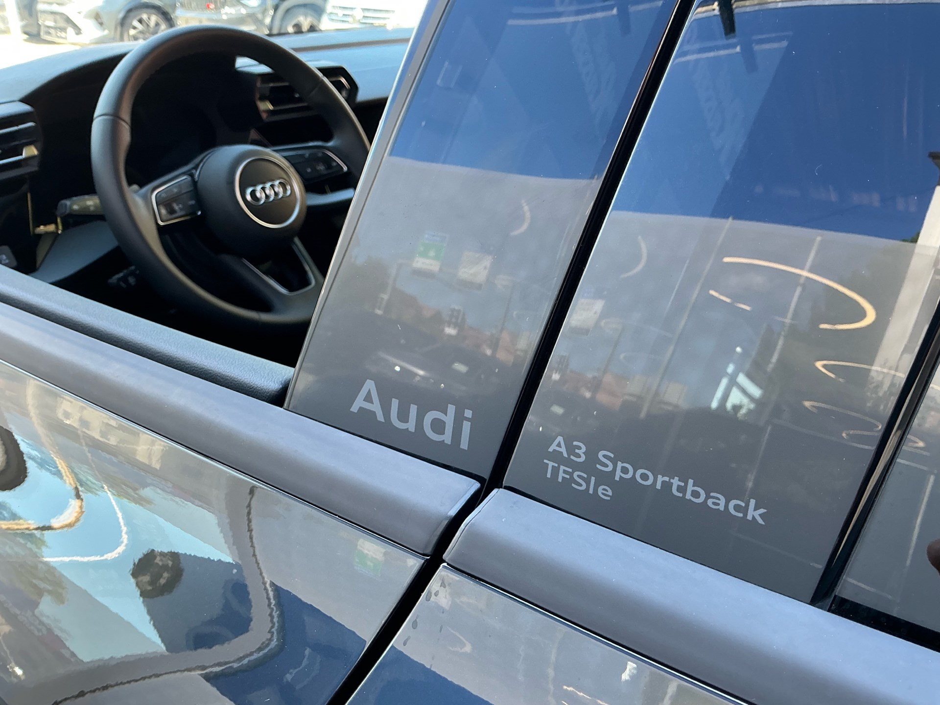 AUDI A3 SSportback S-LINE 40TFSI E S-TRONIC *** TOP AUSSTATTUNG ***-image-24