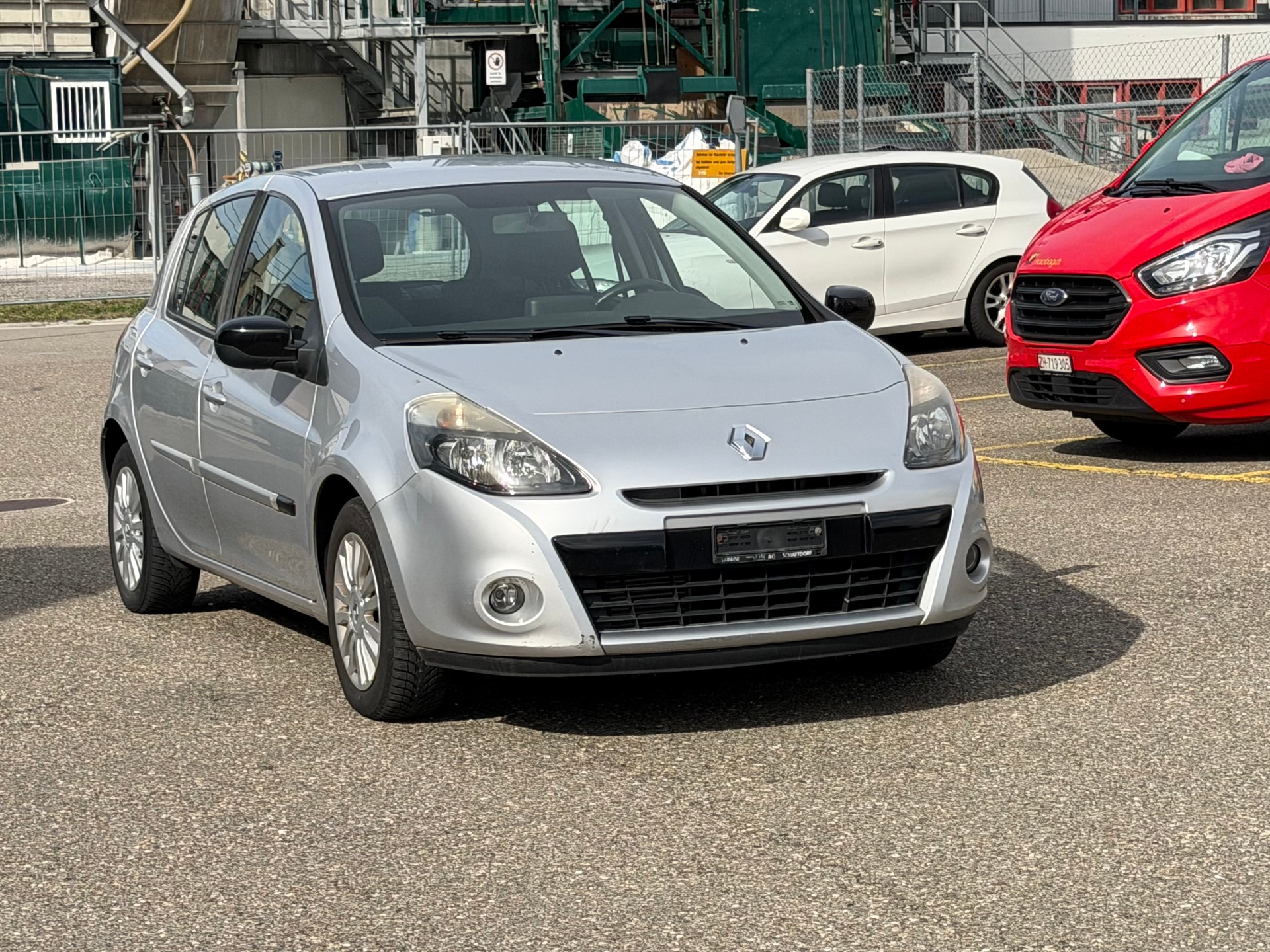 RENAULT Clio 1.2 16V Turbo 20th Edition-image-1