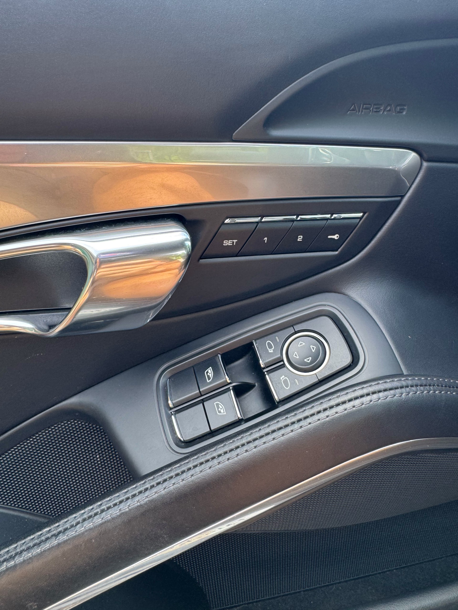 PORSCHE 2.7 Black Edition PDK-image-9