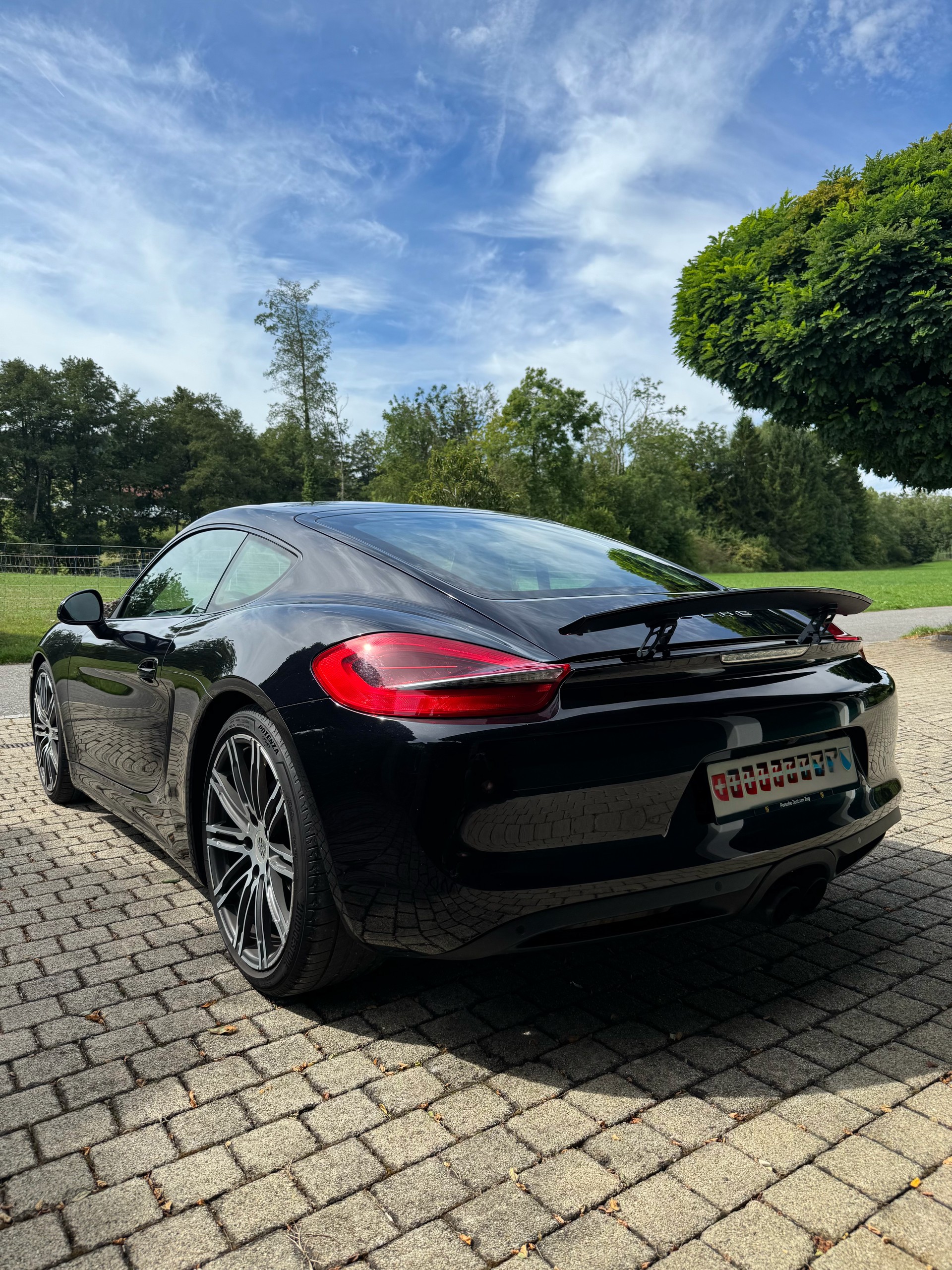 PORSCHE 2.7 Black Edition PDK-image-2