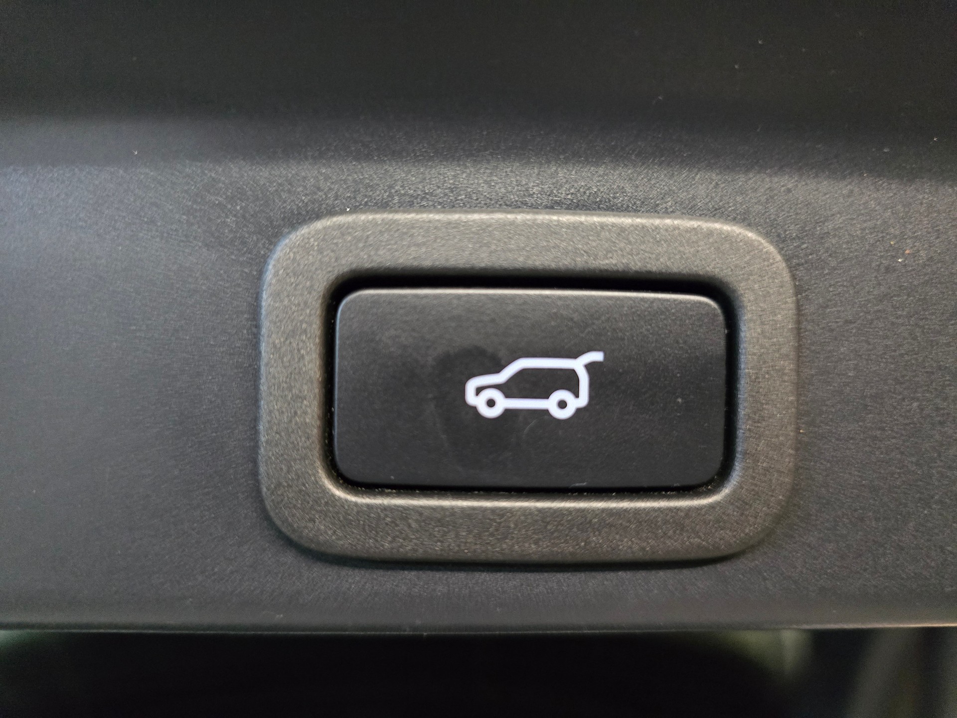 JAGUAR F-Pace 5.0 V8 SVR P550 AWD-image-27