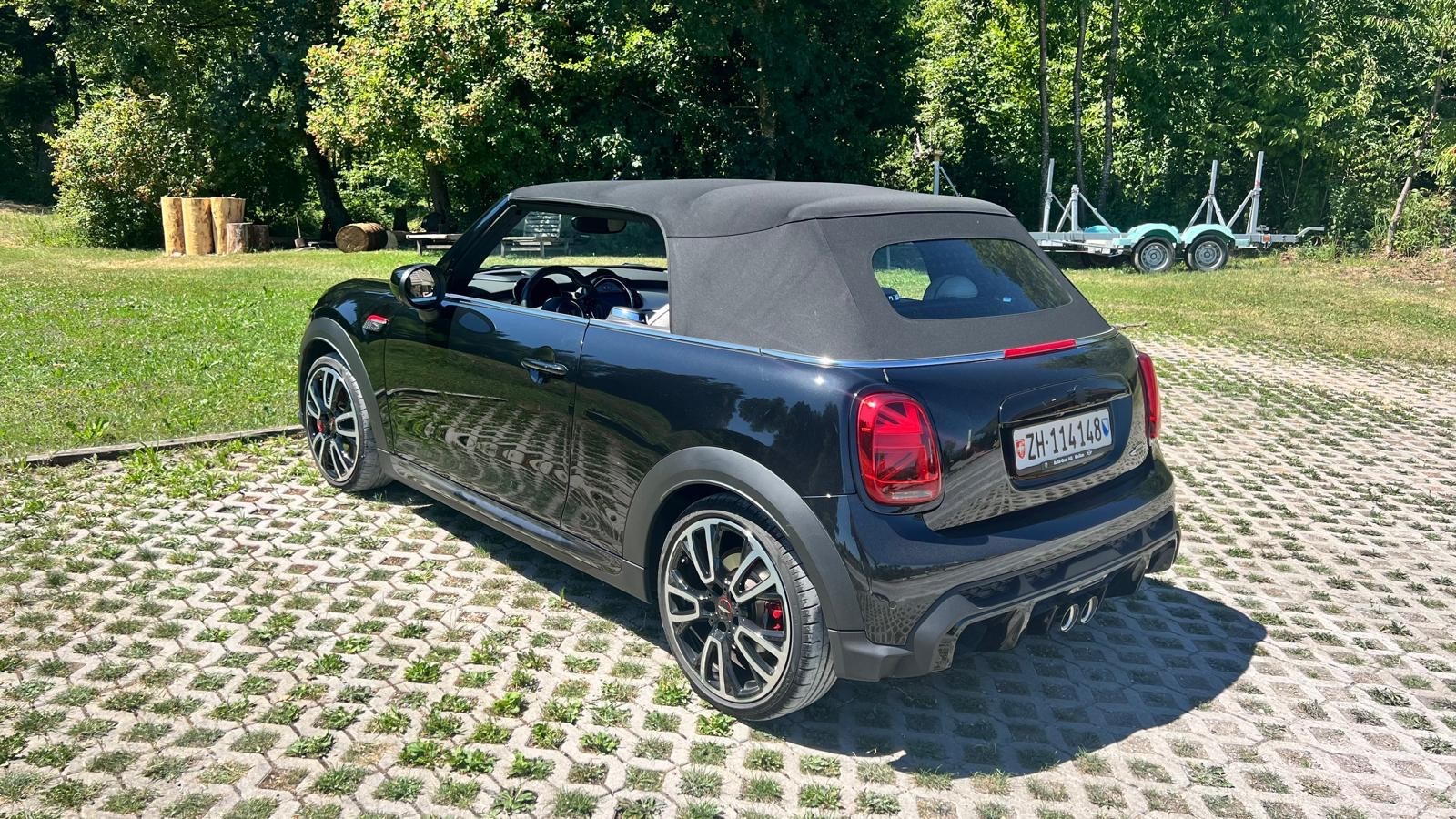MINI Mini Cooper John Cooper Works Cabriolet Steptronic-image-3
