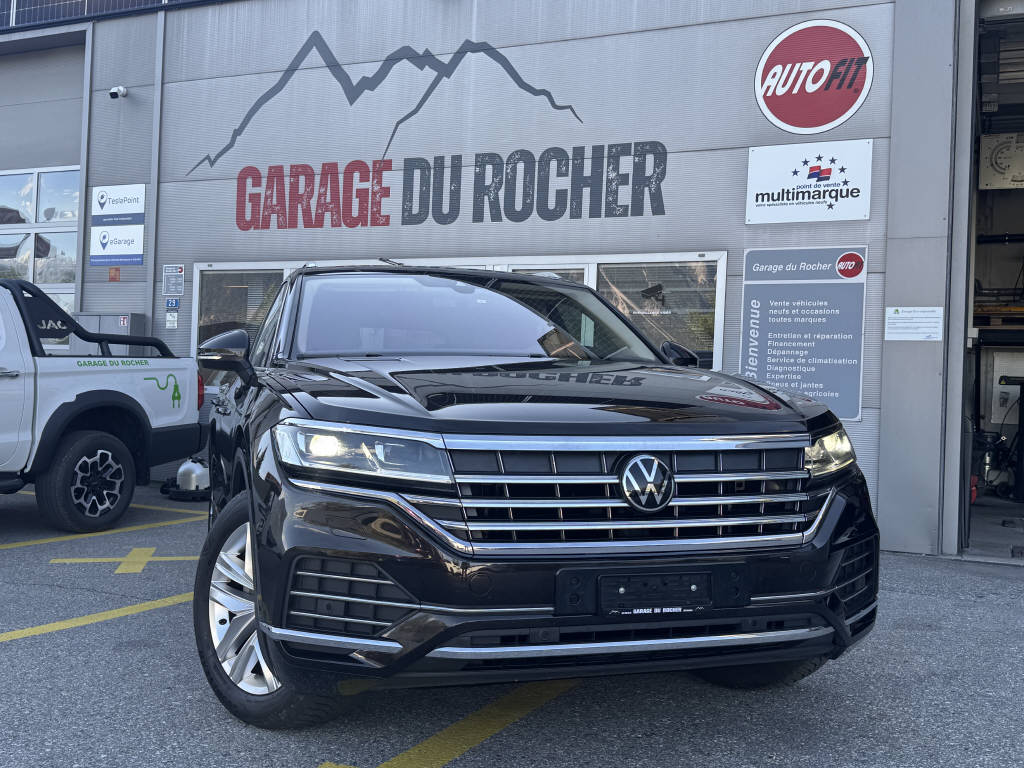 VW Touareg 3.0 V6 TDI Atmosphere-image-1