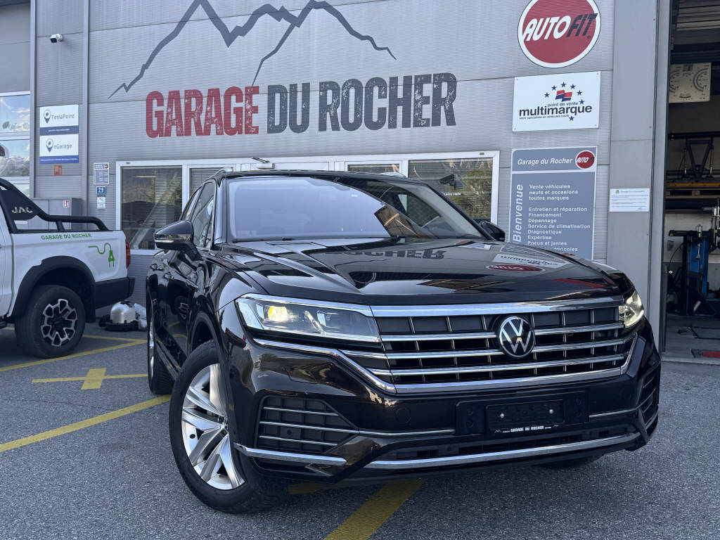 VW Touareg 3.0 V6 TDI Atmosphere-image-30