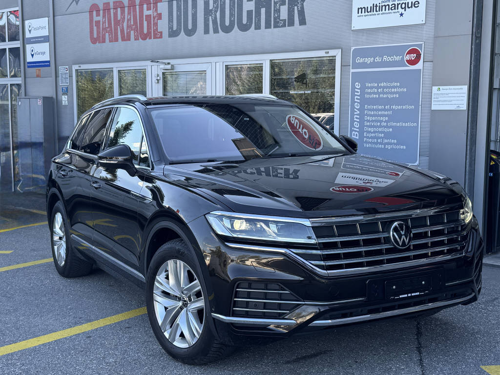 VW Touareg 3.0 V6 TDI Atmosphere-image-0