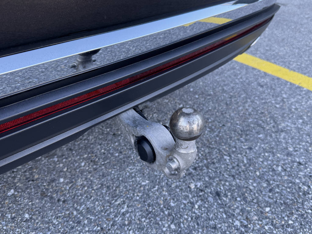 VW Touareg 3.0 V6 TDI Atmosphere-image-24