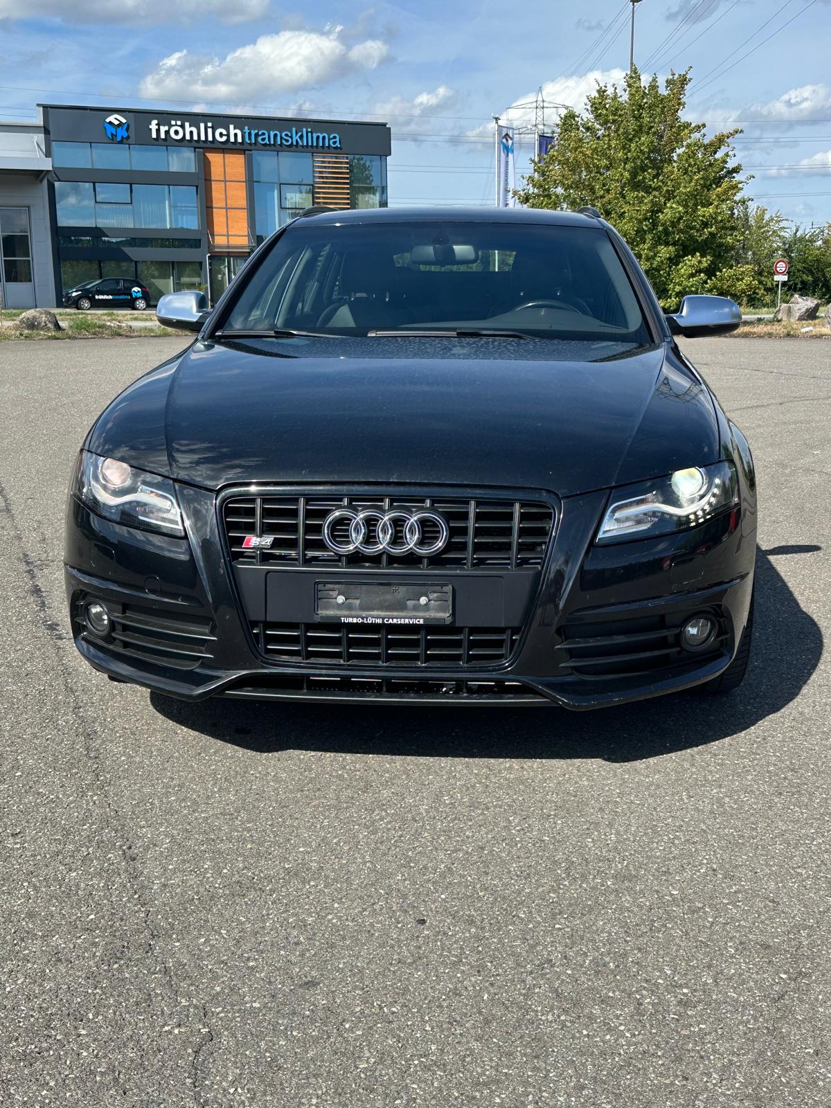 AUDI S4 Avant 3.0 TFSI quattro S-tronic-image-4