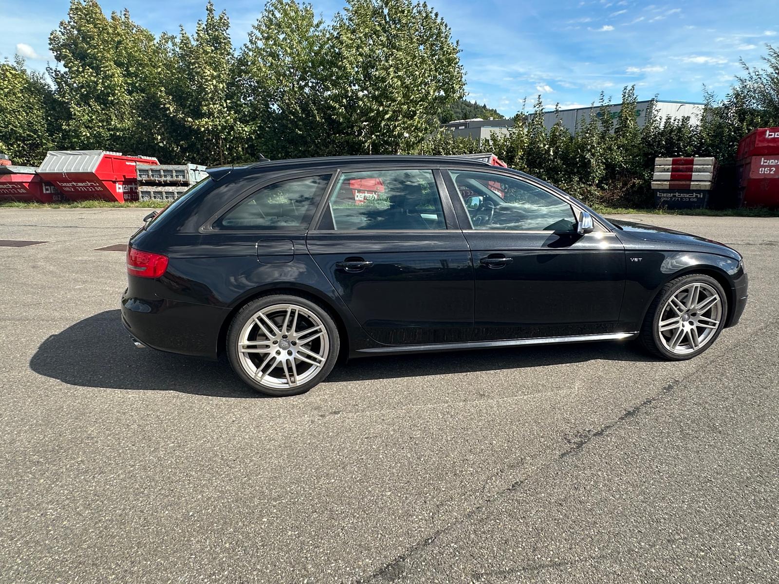 AUDI S4 Avant 3.0 TFSI quattro S-tronic-image-6