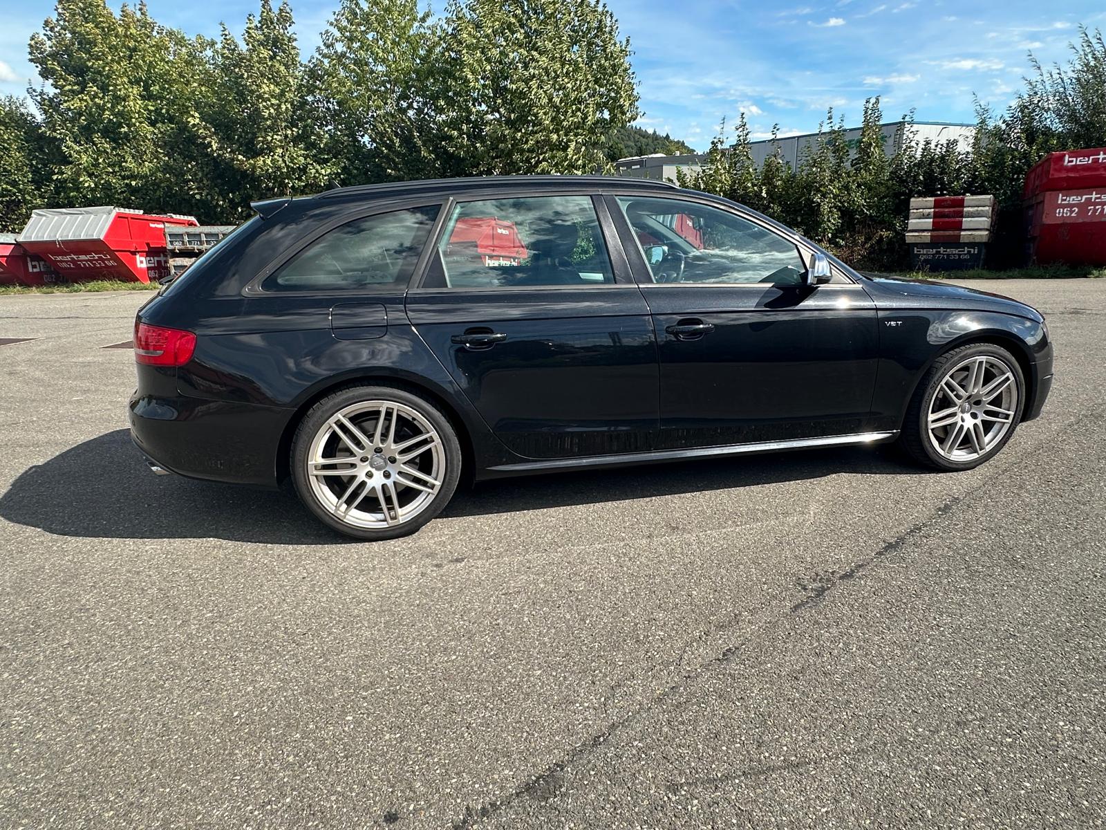 AUDI S4 Avant 3.0 TFSI quattro S-tronic-image-10