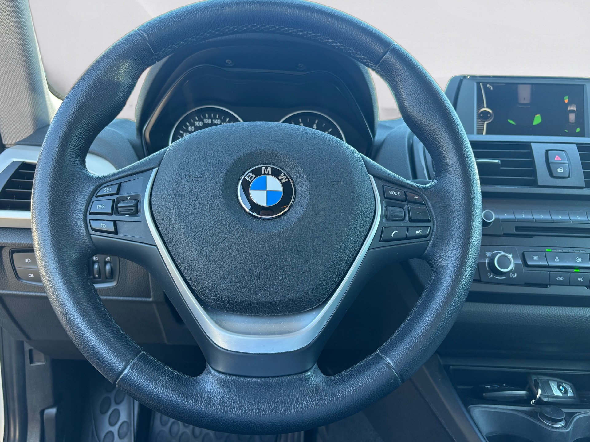 BMW 116i Steptronic-image-10