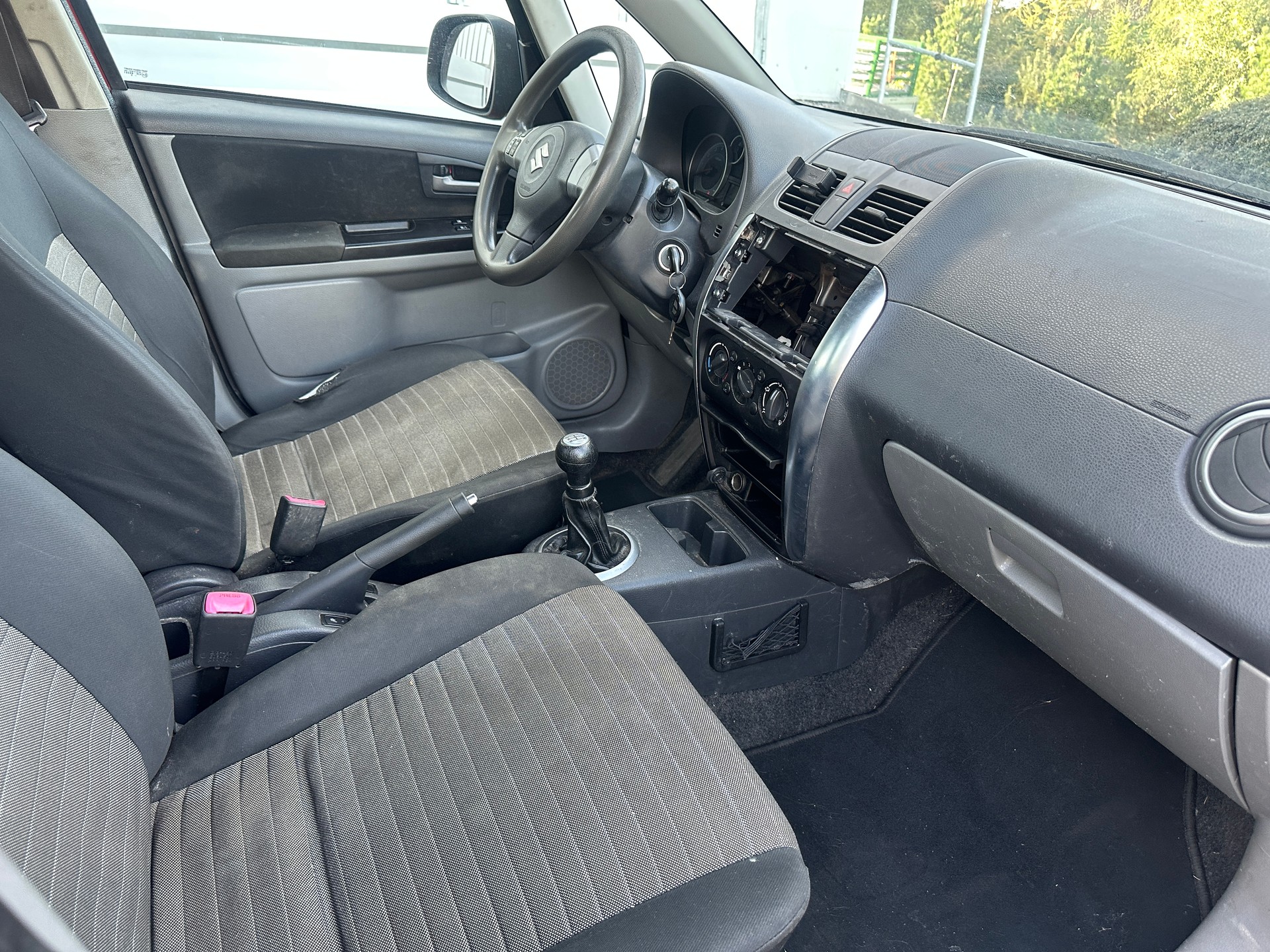 SUZUKI SX4 1.6 16V GL 4WD-image-4