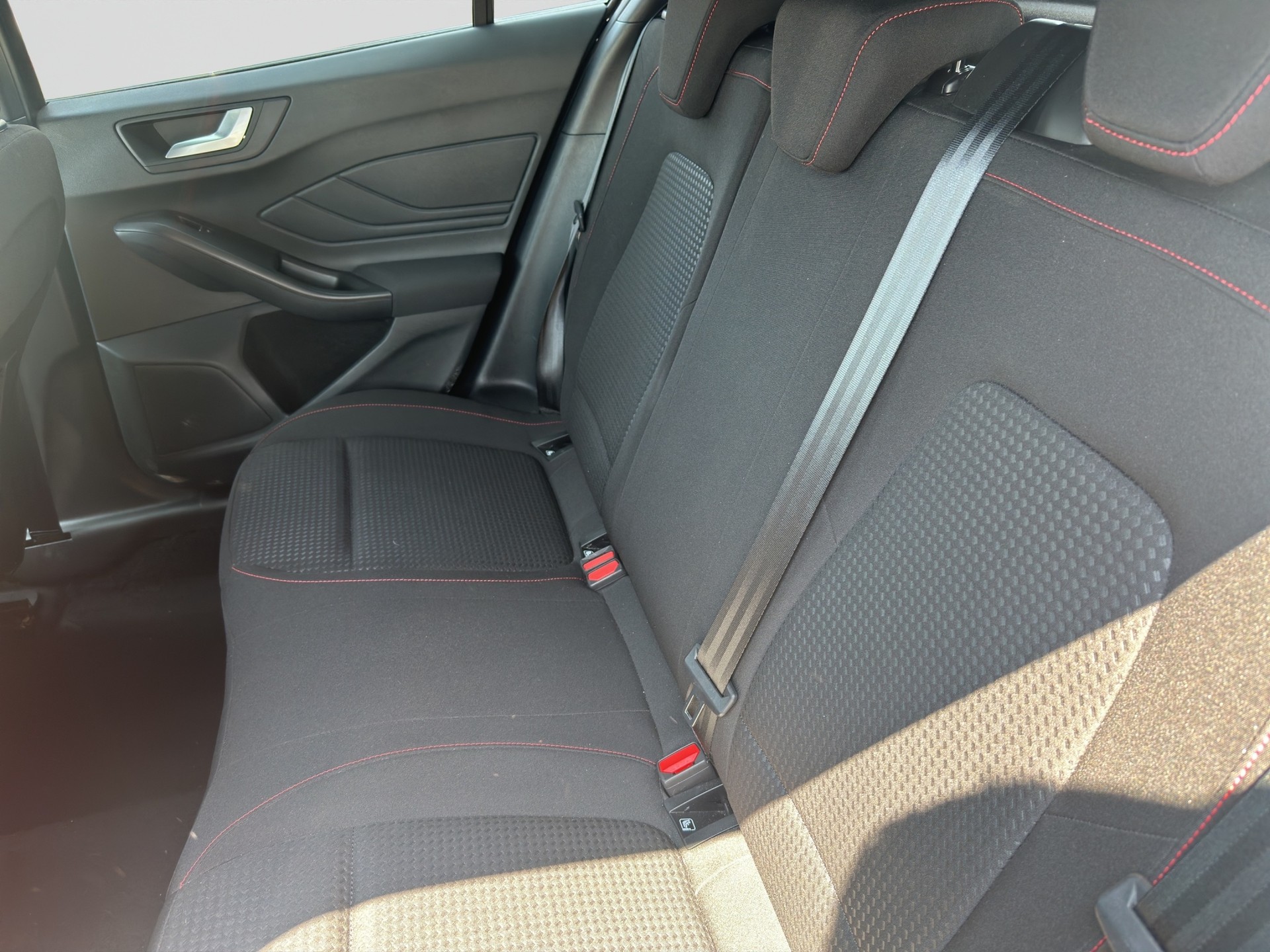 FORD Focus 1.5 TDCi EcoBlue ST-Line Automatic-image-7