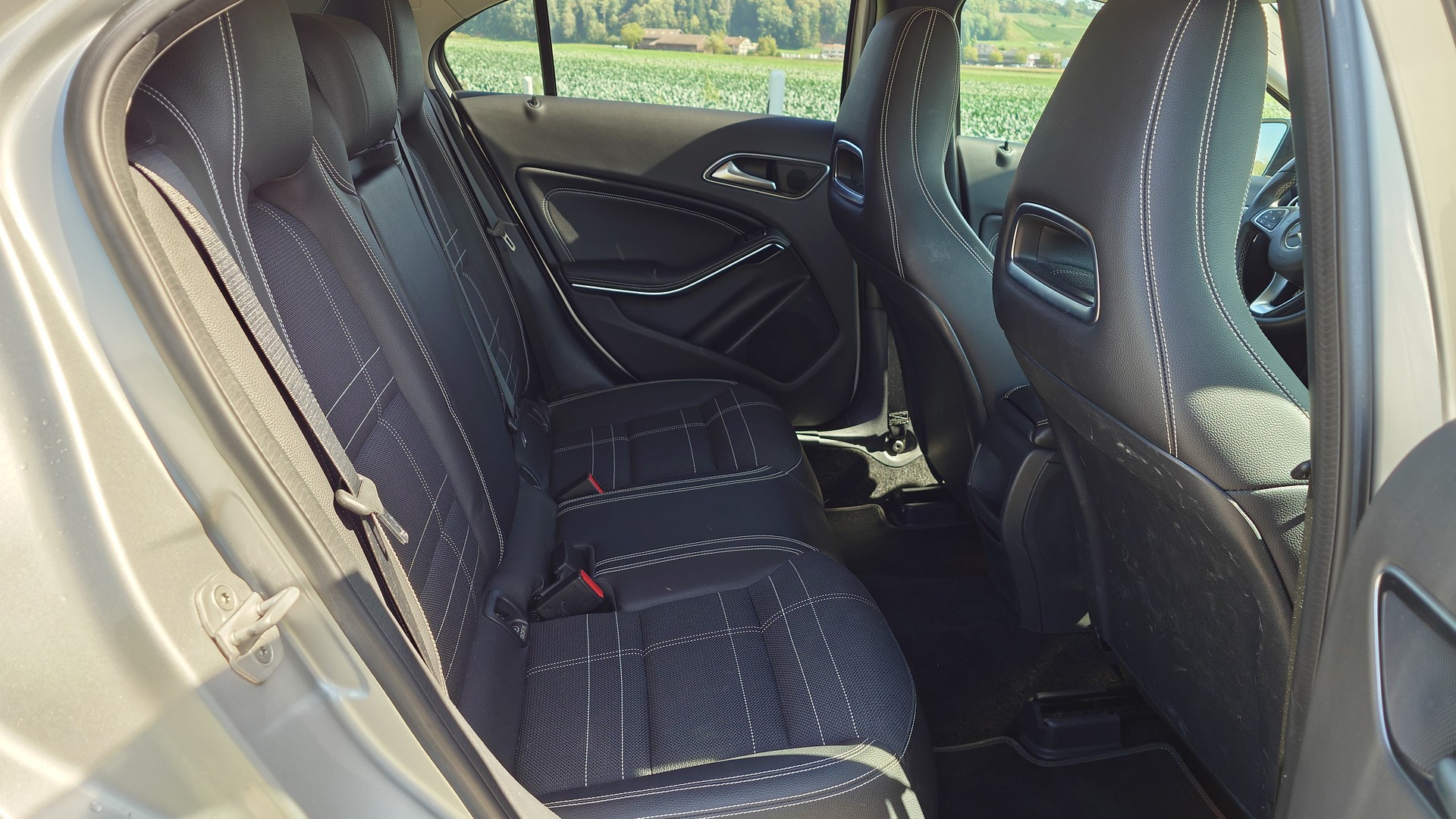 MERCEDES-BENZ A 180 Night Star 7G-DCT-image-13