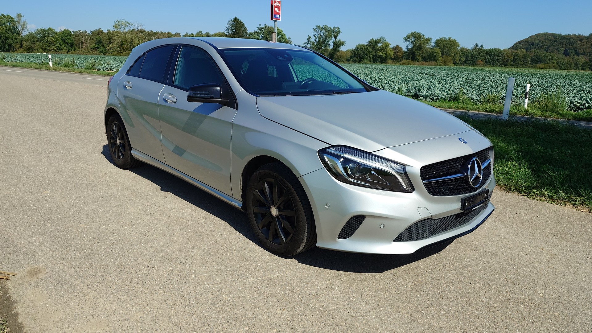 MERCEDES-BENZ A 180 Night Star 7G-DCT-image-7