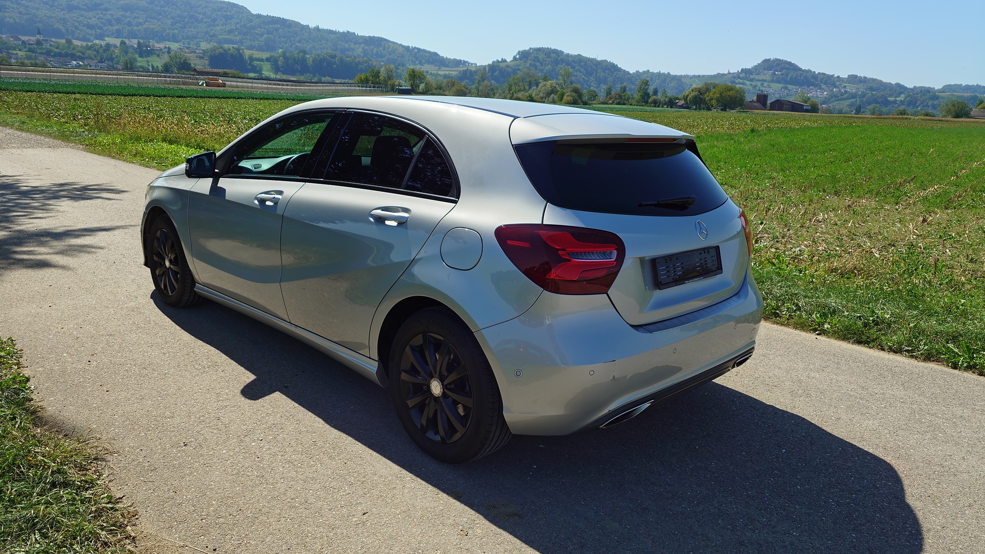 MERCEDES-BENZ A 180 Night Star 7G-DCT-image-2