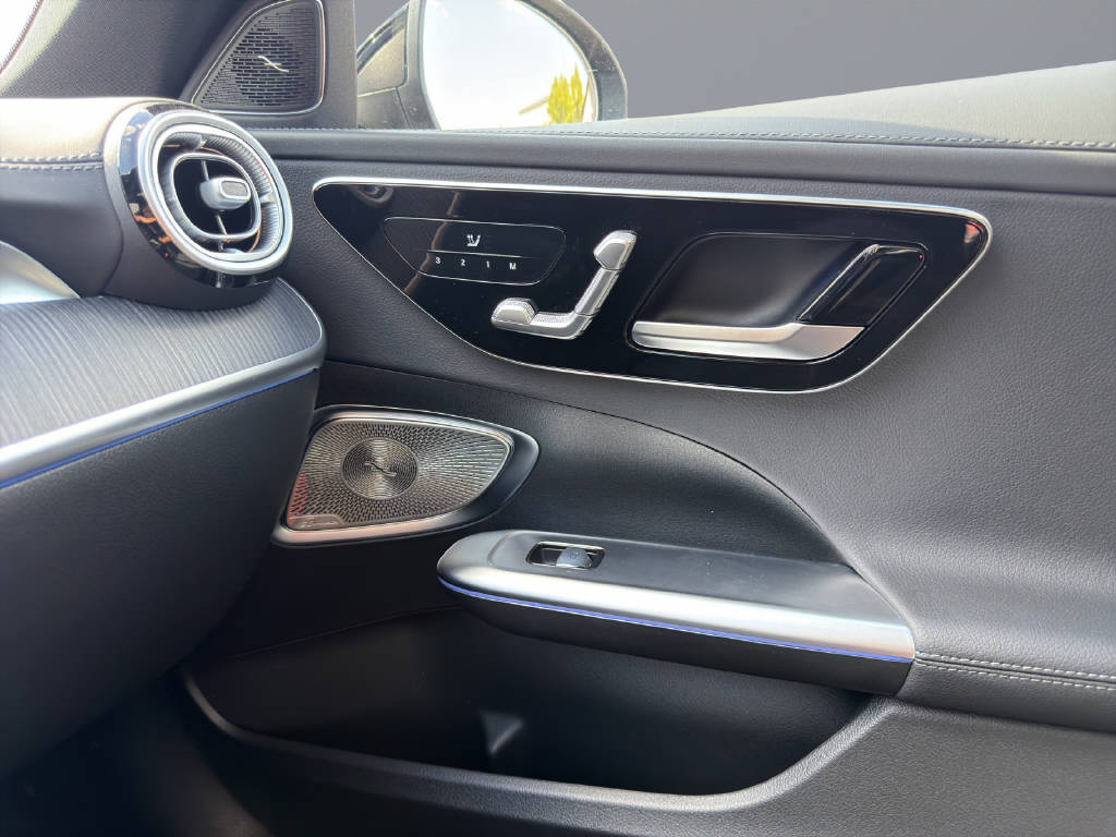 MERCEDES-BENZ C 200 AMG Line 4matic Kombi-image-12