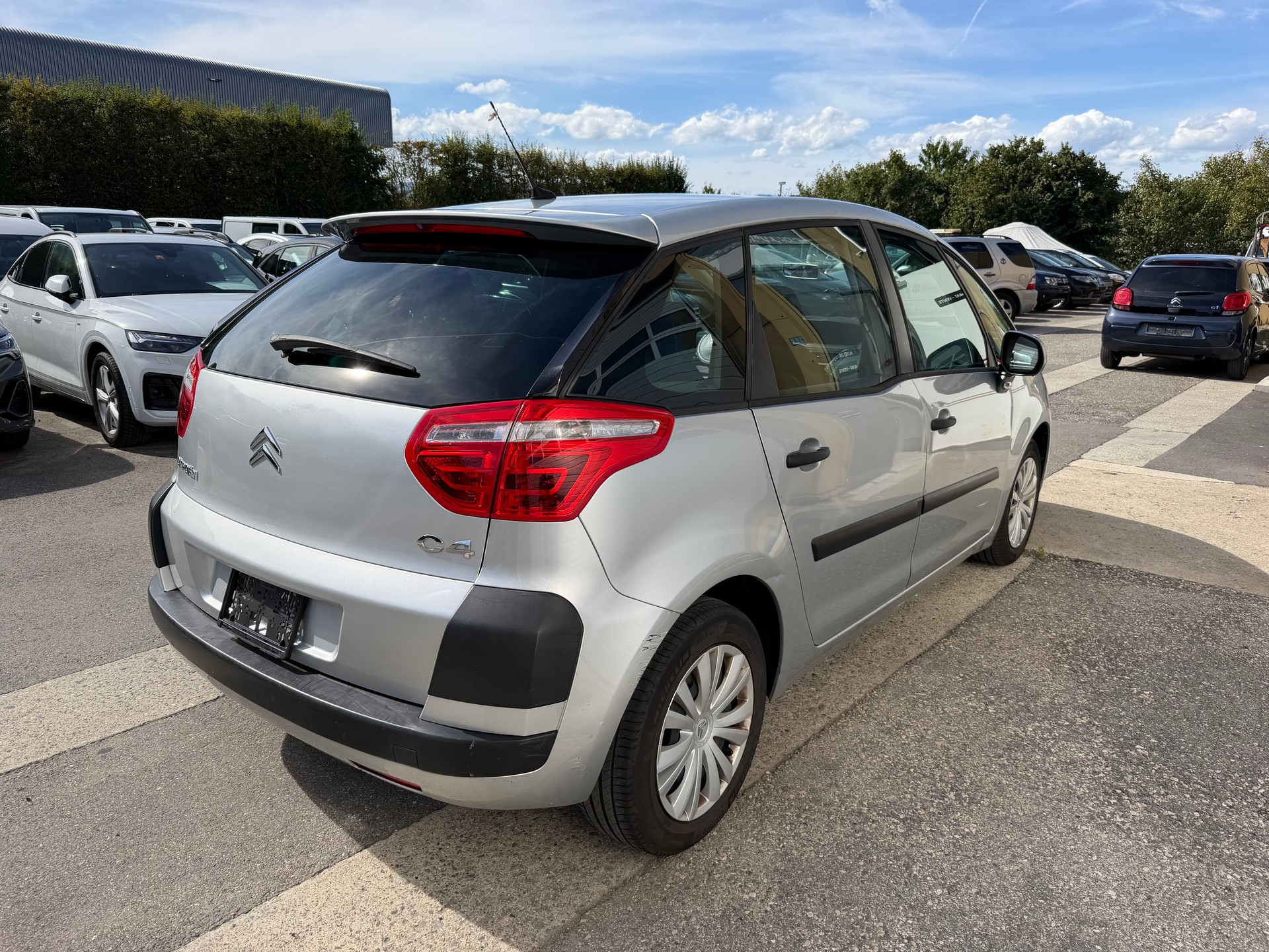 CITROEN C4 Picasso 1.6 HDI 16V Dynamique à vendre dans l’état-image-3