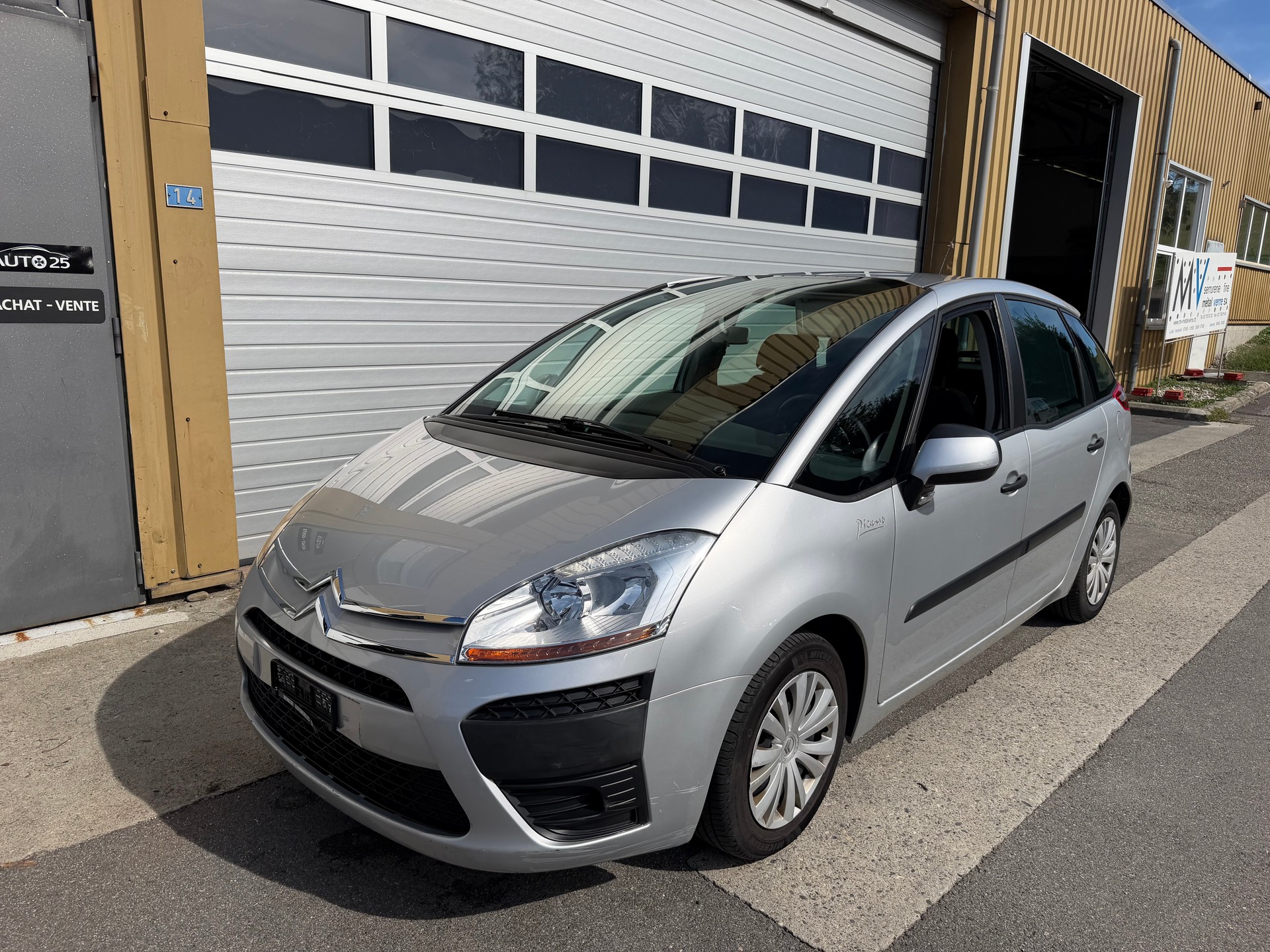 CITROEN C4 Picasso 1.6 HDI 16V Dynamique à vendre dans l’état-image-10