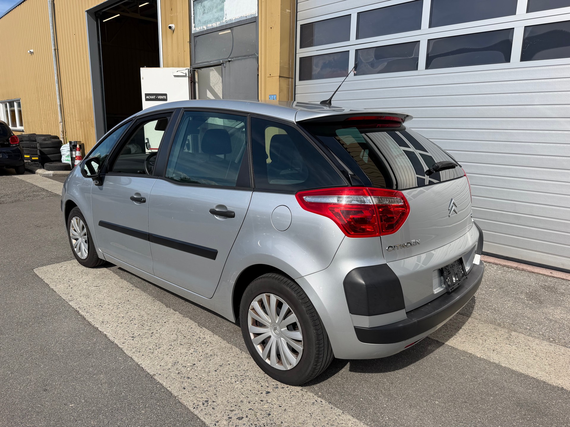 CITROEN C4 Picasso 1.6 HDI 16V Dynamique à vendre dans l’état-image-5