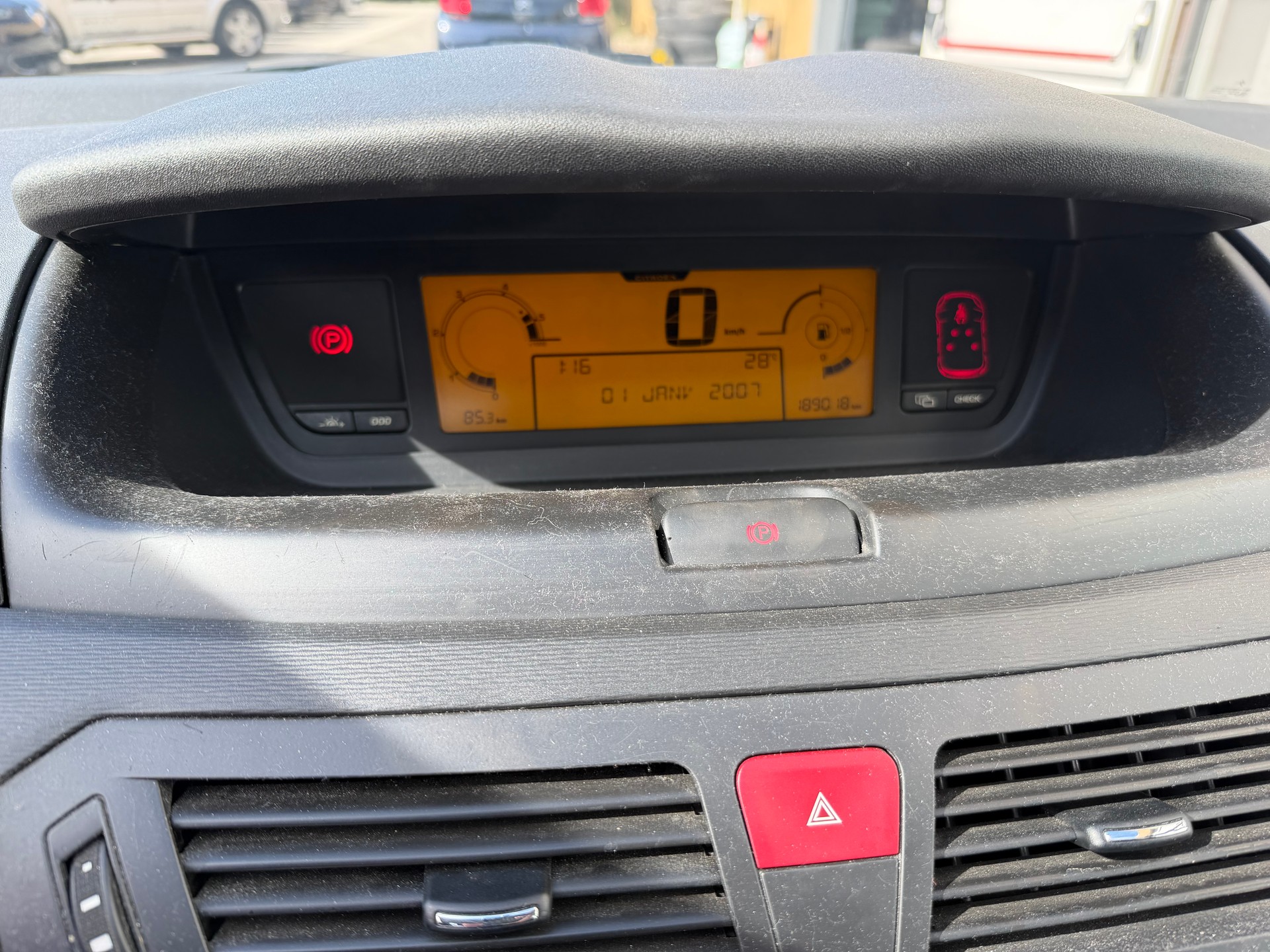 CITROEN C4 Picasso 1.6 HDI 16V Dynamique à vendre dans l’état-image-13