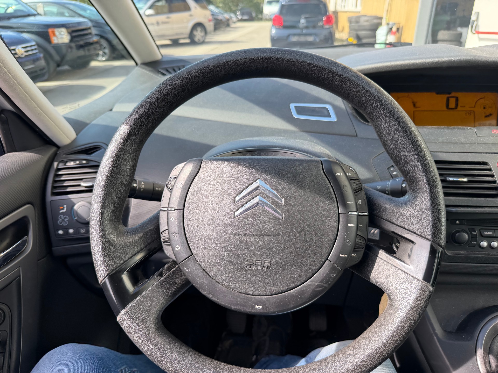 CITROEN C4 Picasso 1.6 HDI 16V Dynamique à vendre dans l’état-image-15