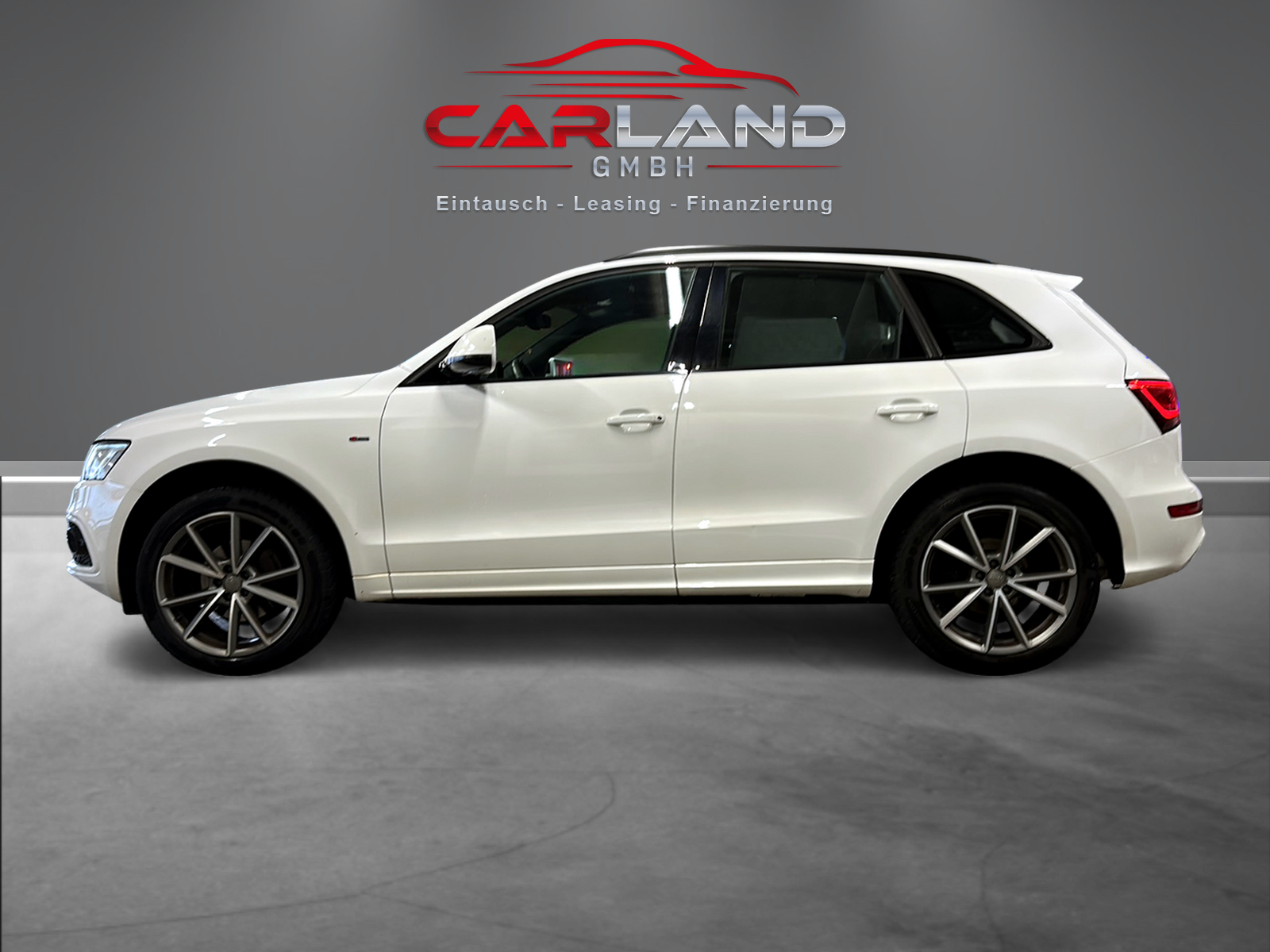 AUDI Q5 2.0 TFSI quattro tiptronic S-Line-image-1