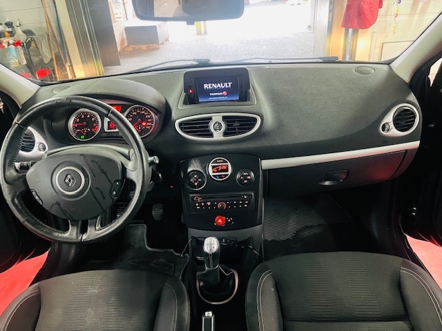 RENAULT Clio Grandtour 1.2 16V Turbo Expression-image-13