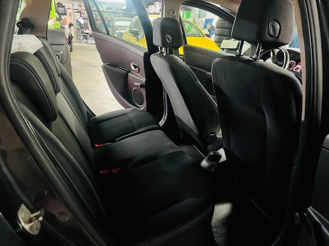 RENAULT Clio Grandtour 1.2 16V Turbo Expression-image-14