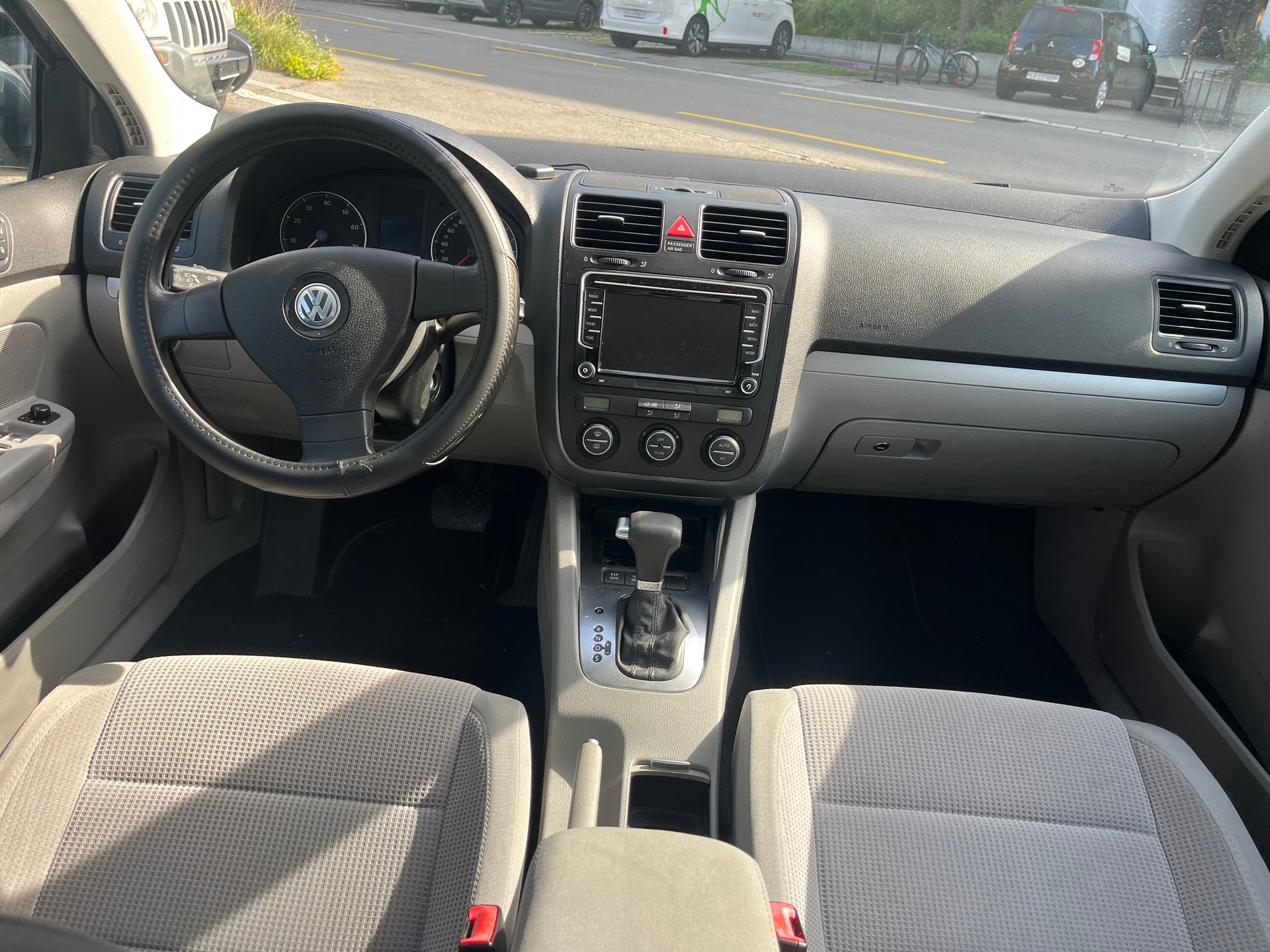 VW Golf Variant 1.4 TSI Sportline DSG-image-7