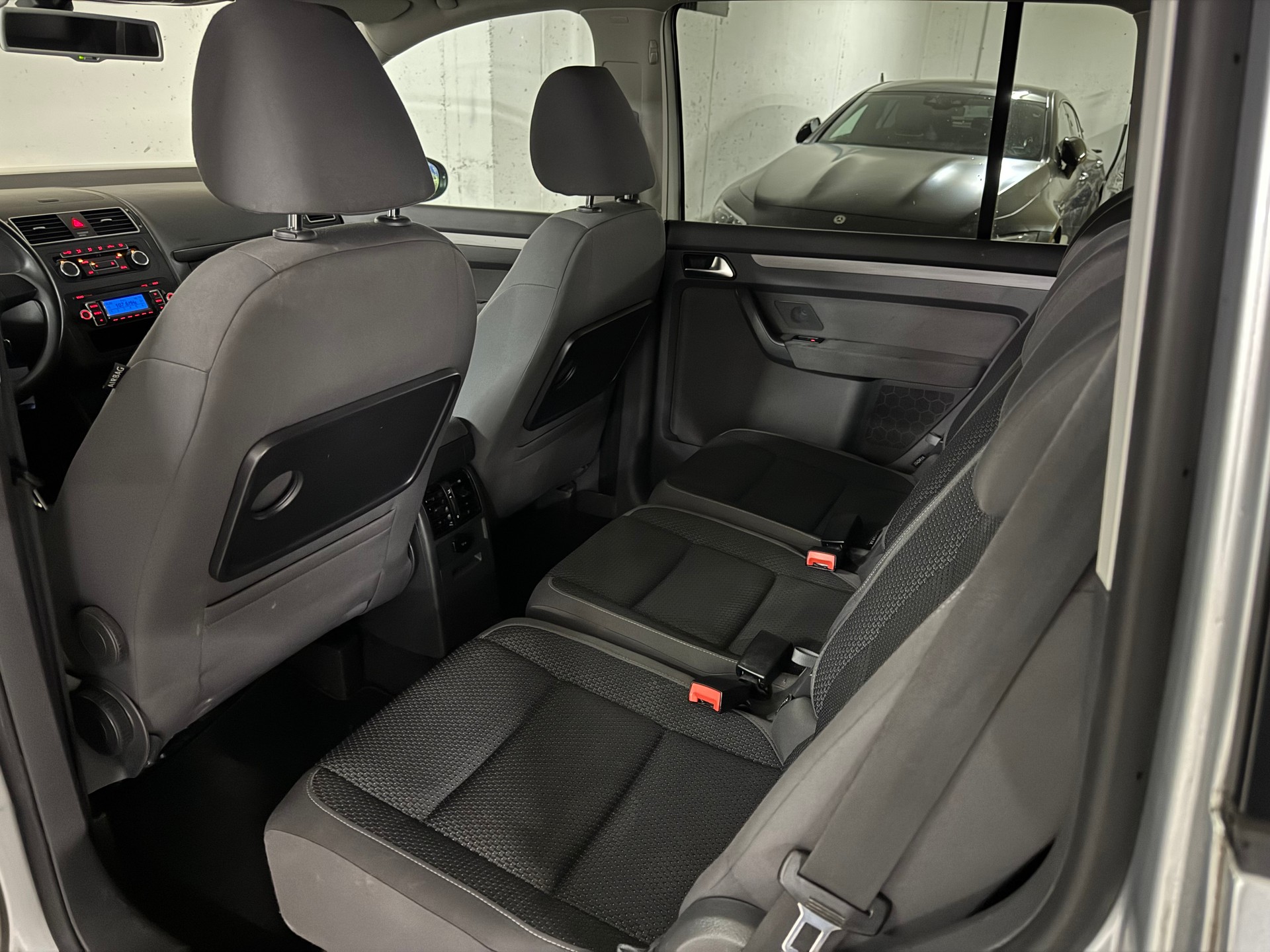 VW Touran 1.4 TSI Comfortline 7-Platz-image-13