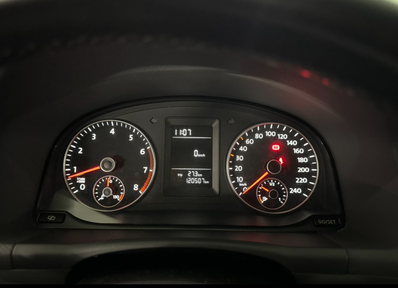 VW Touran 1.4 TSI Comfortline 7-Platz-image-14