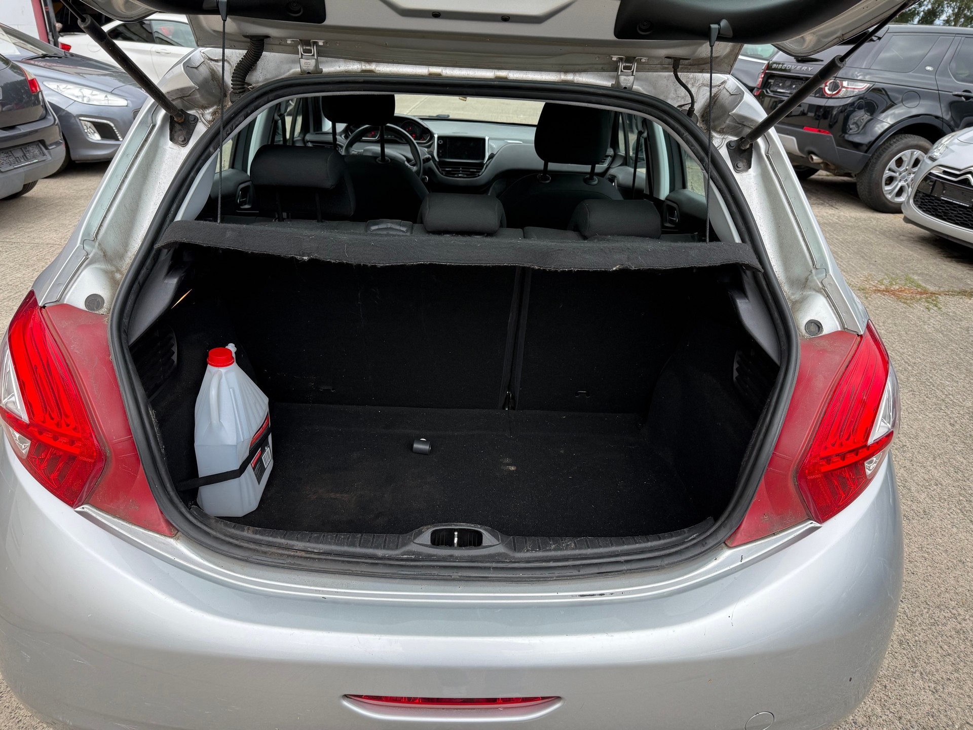 PEUGEOT 208 1.6 VTI Intuitive-image-8
