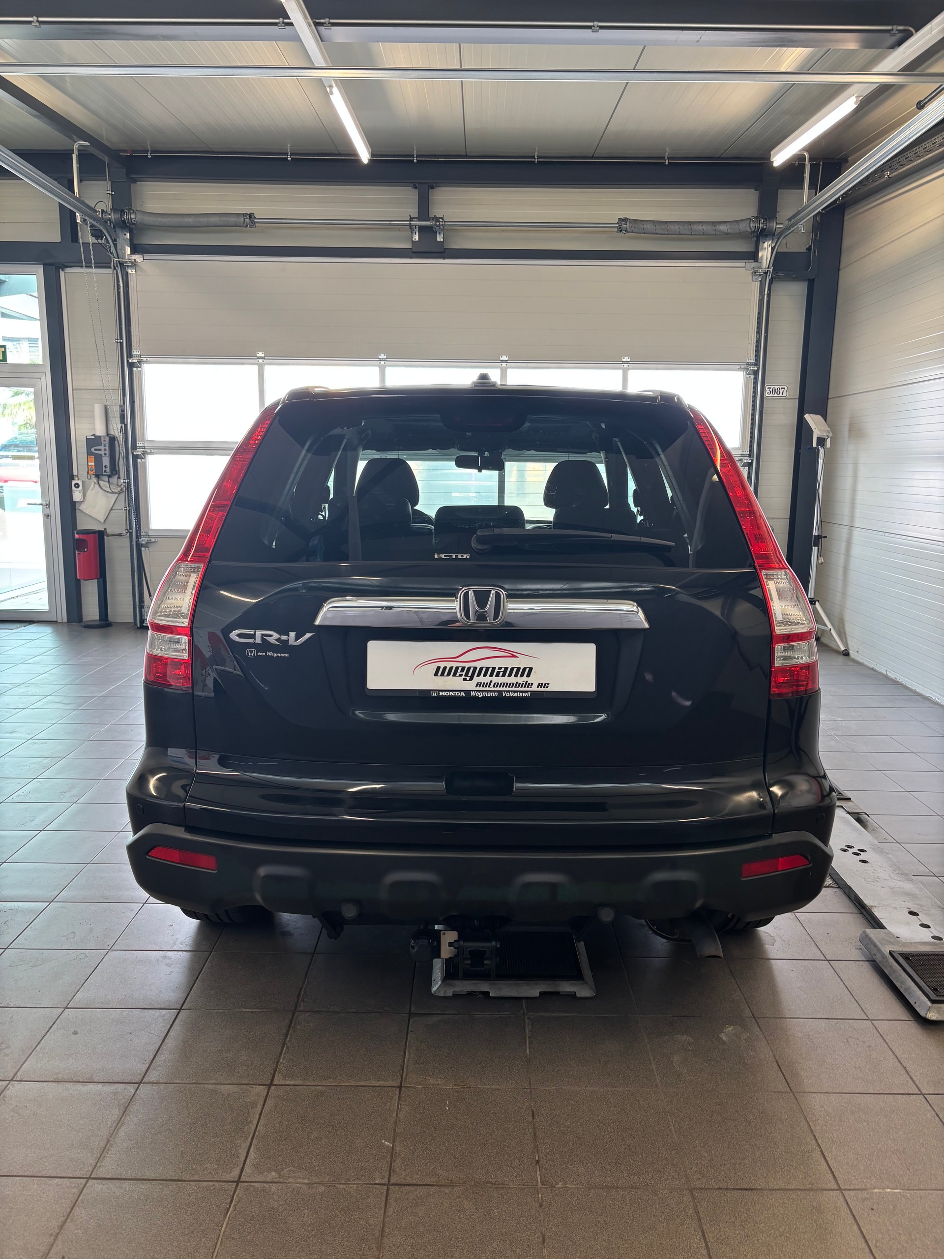 HONDA CR-V 2.2 i-CTDi 4WD Executive-image-4